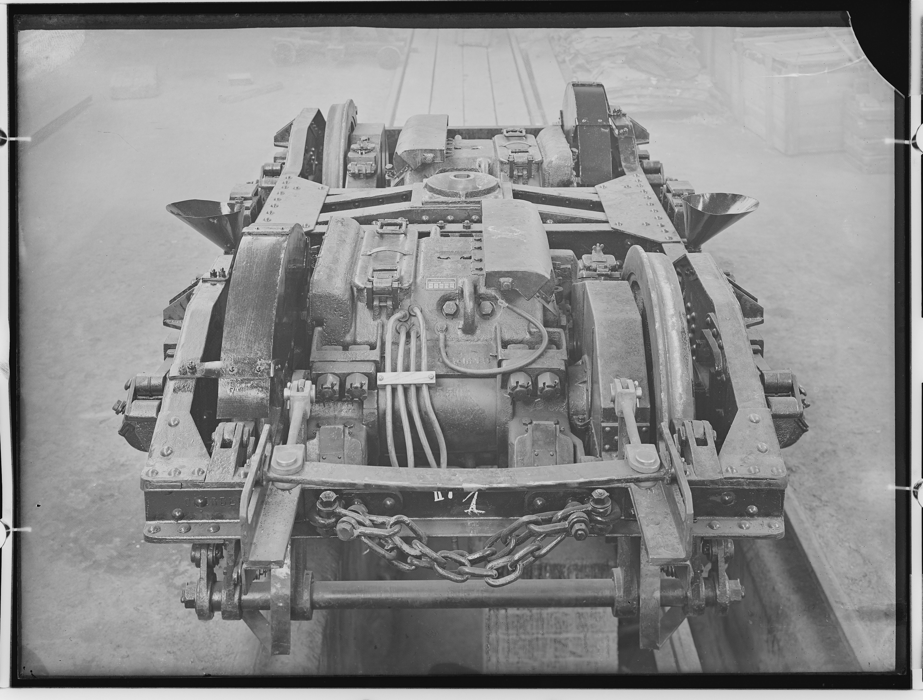 Fotografie: vierachsiger Motorwagen dritte Klasse (Triebdrehgestell II), 1928/29 (Schenkung der Bombardier Transportation, Werk Görlitz | Eigentum/Sammlung der Verkehrsmuseums Dresden gGmbH CC BY-NC-SA)