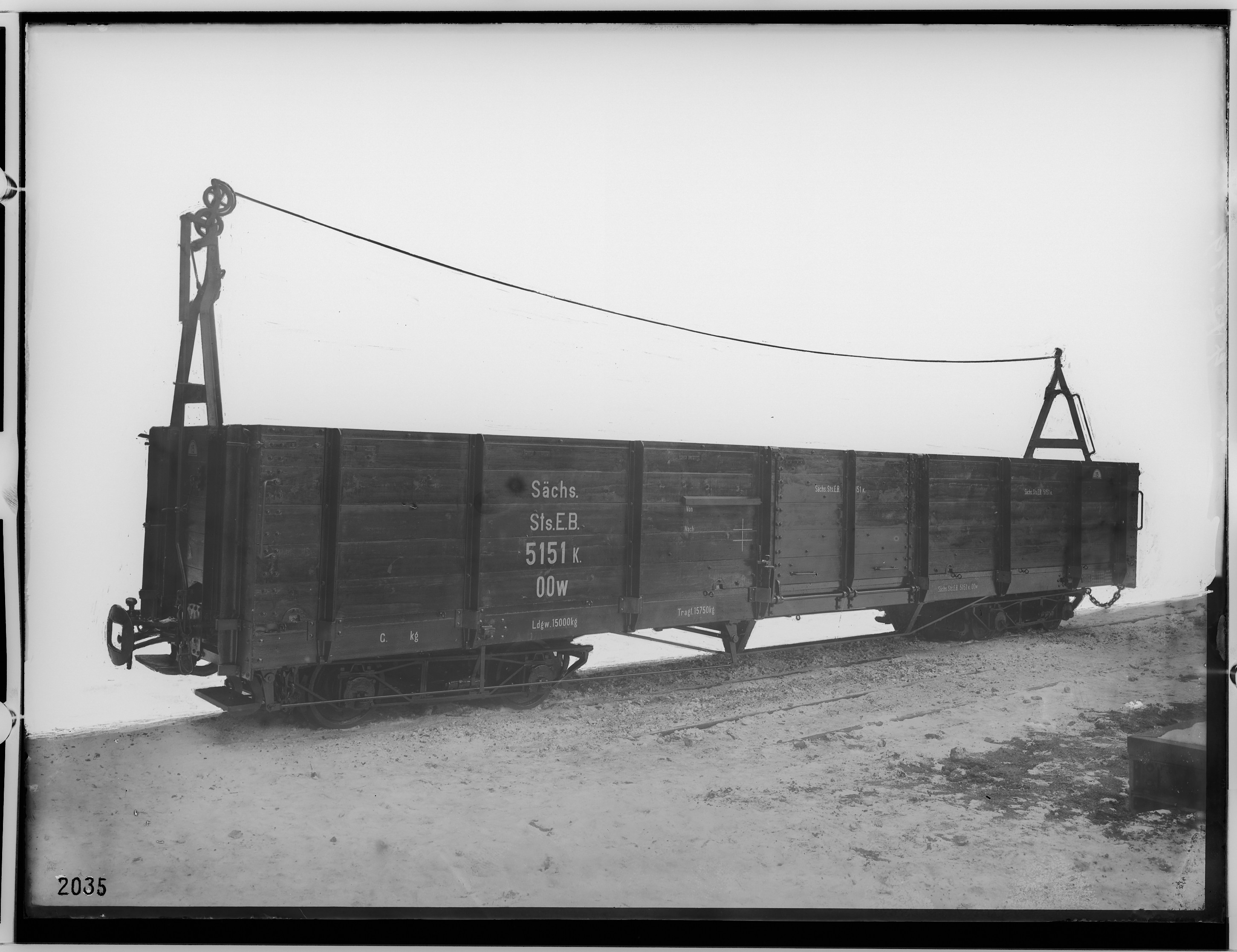 Fotografie: vierachsiger offener Güterwagen, 1919 (Schenkung der Bombardier Transportation, Werk Görlitz | Eigentum/Sammlung der Verkehrsmuseums Dresden gGmbH CC BY-NC-SA)