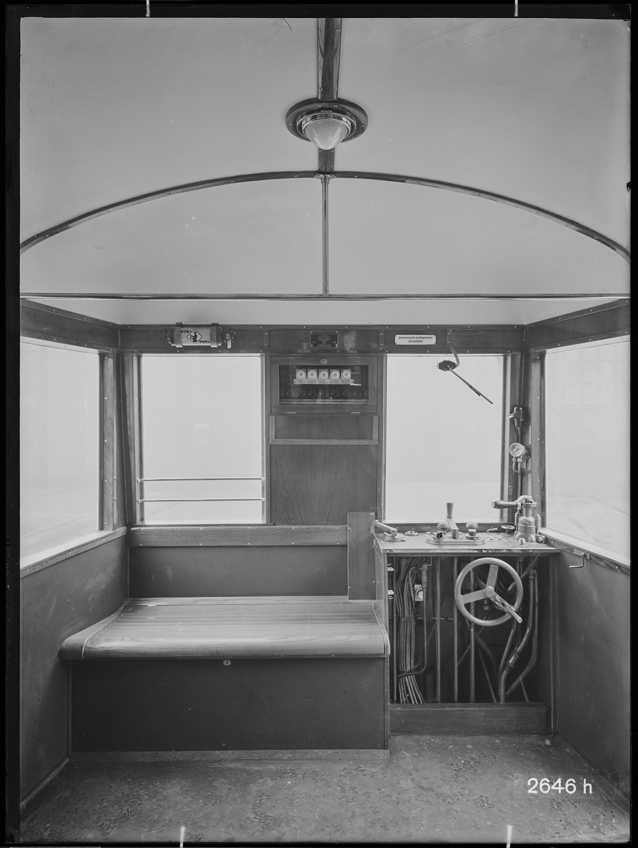 Fotografie: zweiachsiger Kleintriebwagen (Führerstand), 1934 (Schenkung der Bombardier Transportation, Werk Görlitz | Eigentum/Sammlung der Verkehrsmuseums Dresden gGmbH CC BY-NC-SA)