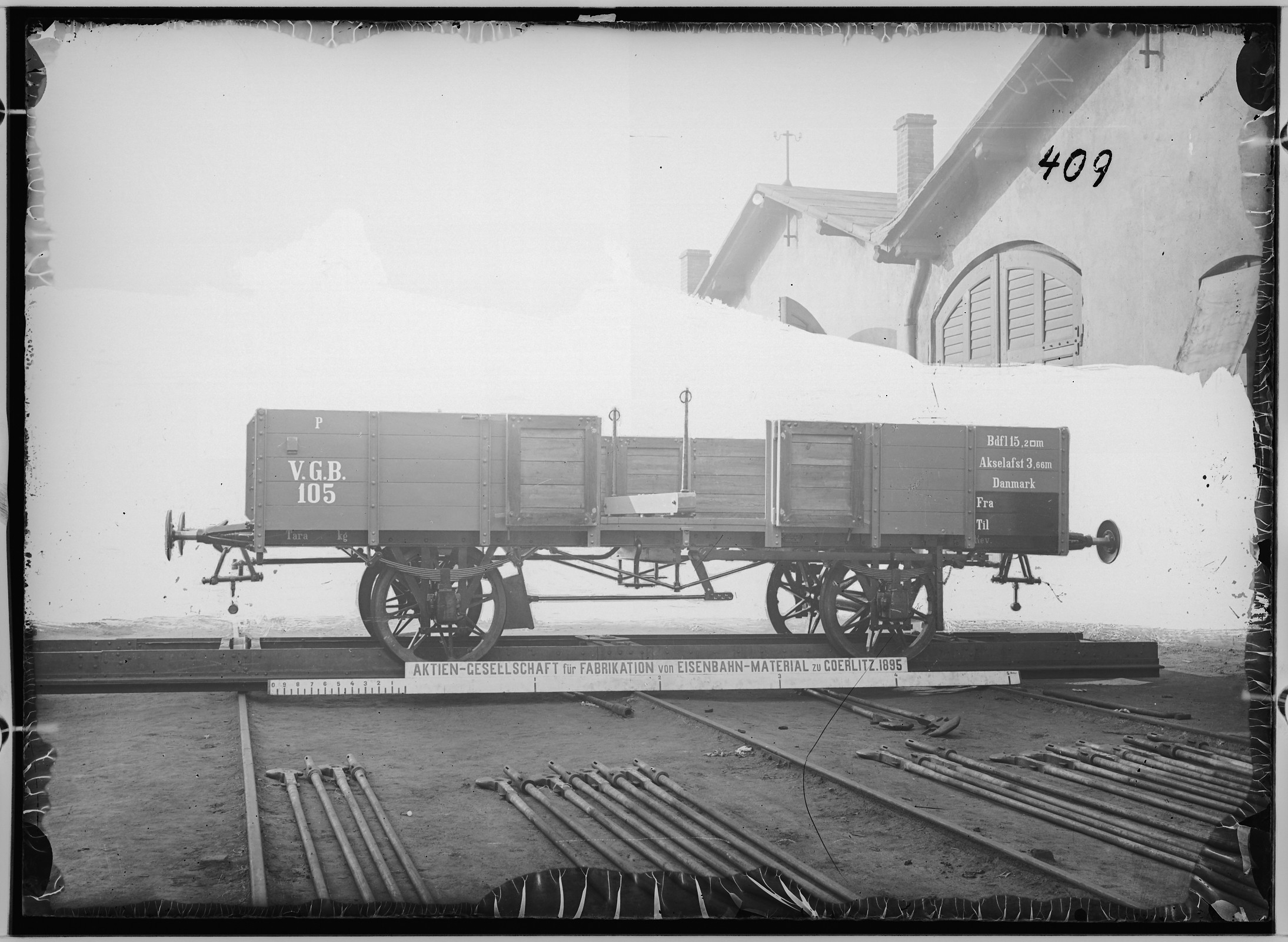 Fotografie: zweiachsiger offener Güterwagen, 1895 (Schenkung der Bombardier Transportation, Werk Görlitz | Eigentum/Sammlung der Verkehrsmuseums Dresden gGmbH CC BY-NC-SA)