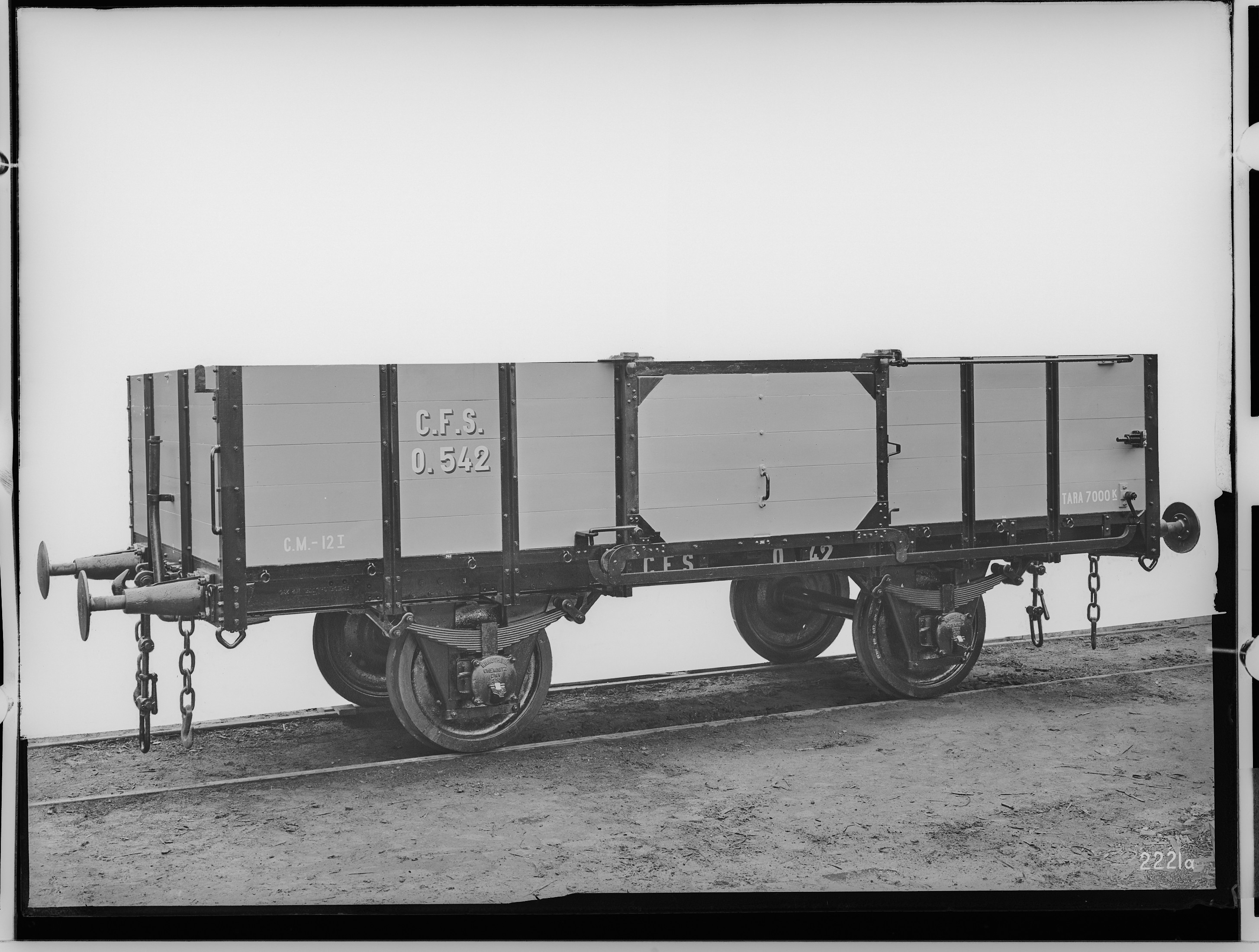 Fotografie: zweiachsiger offener Güterwagen für Portugal (Ansicht II), 1923 (Schenkung der Bombardier Transportation, Werk Görlitz | Eigentum/Sammlung der Verkehrsmuseums Dresden gGmbH CC BY-NC-SA)