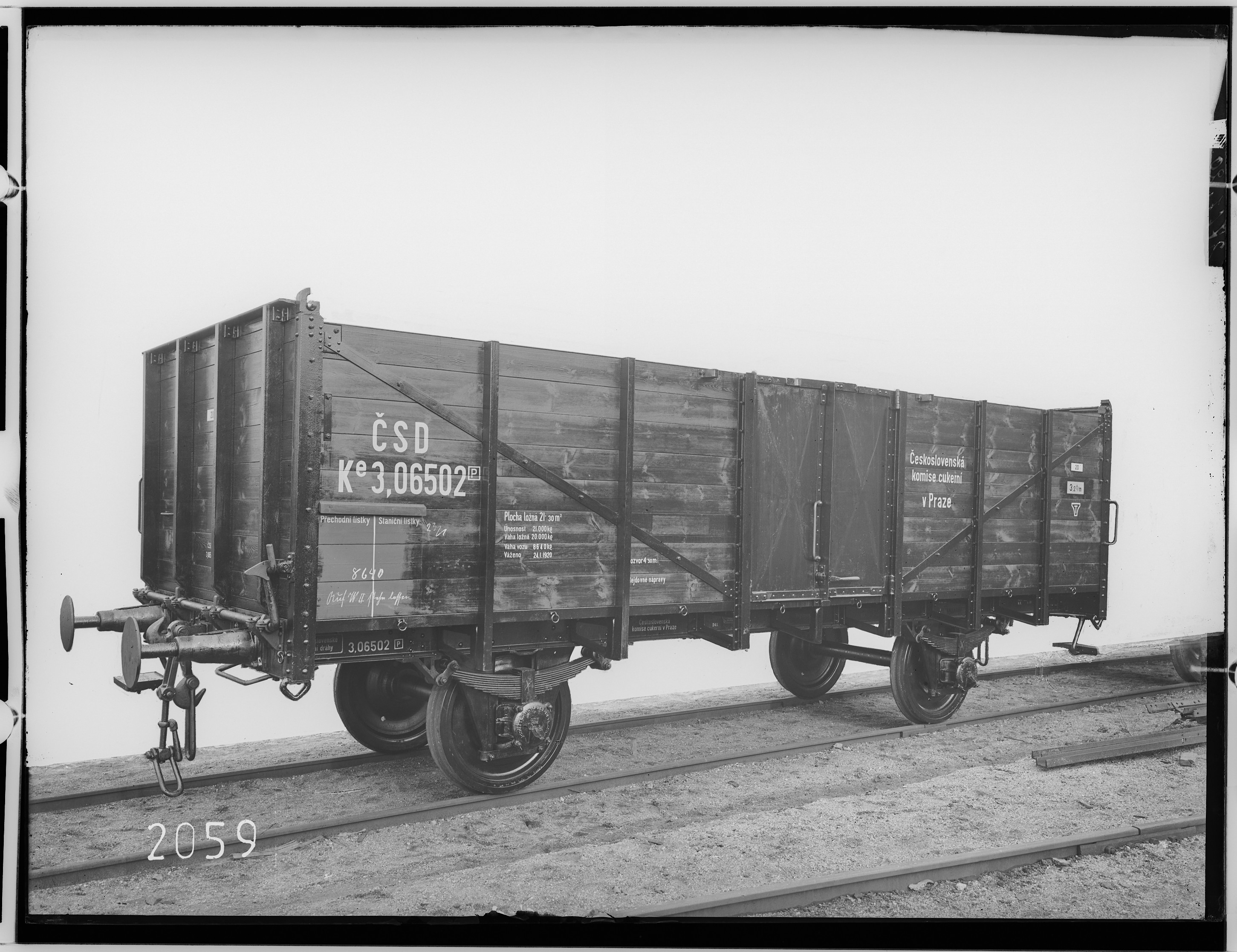 Fotografie: zweiachsiger offener Güterwagen ohne Bremse, 1920 (Schenkung der Bombardier Transportation, Werk Görlitz | Eigentum/Sammlung der Verkehrsmuseums Dresden gGmbH CC BY-NC-SA)