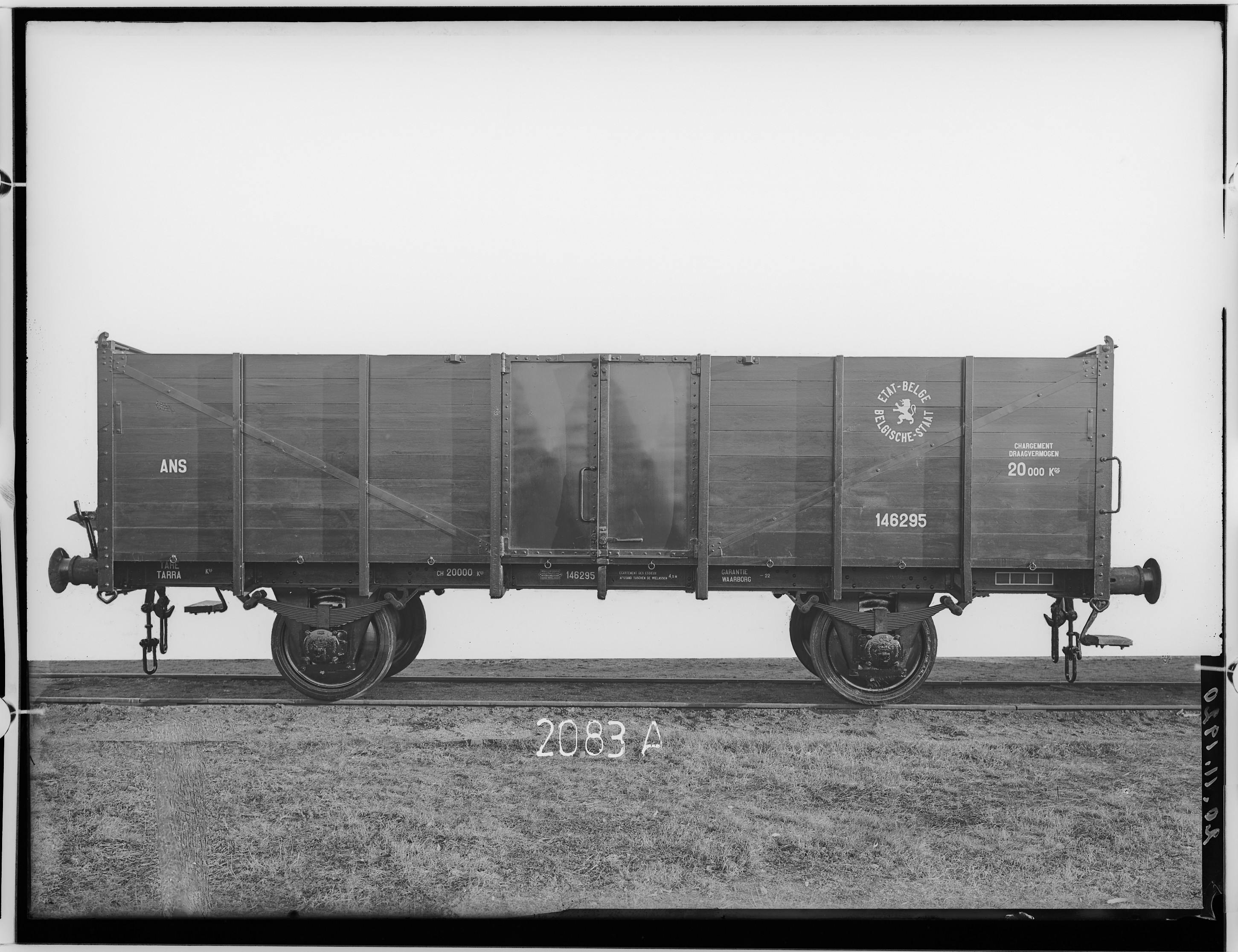 Fotografie: zweiachsiger offener Güterwagen ohne Bremse, 1920 (Schenkung der Bombardier Transportation, Werk Görlitz | Eigentum/Sammlung der Verkehrsmuseums Dresden gGmbH CC BY-NC-SA)