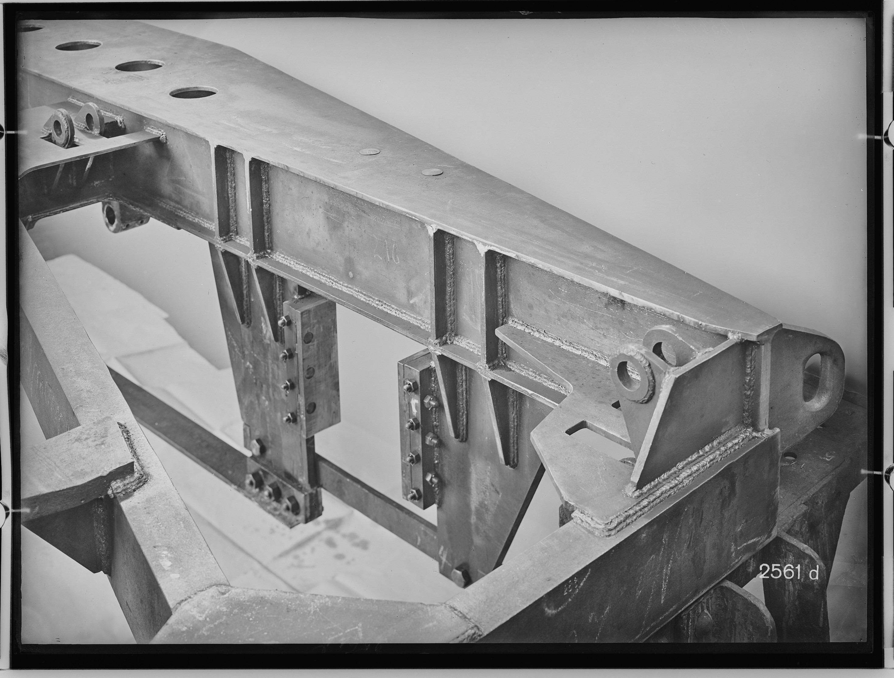 Fotografie: zweiachsiges Görlitzer Drehgestell Bauart II (Achshalter von innen nach Ausführung), 1929 (Schenkung der Bombardier Transportation, Werk Görlitz | Eigentum/Sammlung der Verkehrsmuseums Dresden gGmbH CC BY-NC-SA)