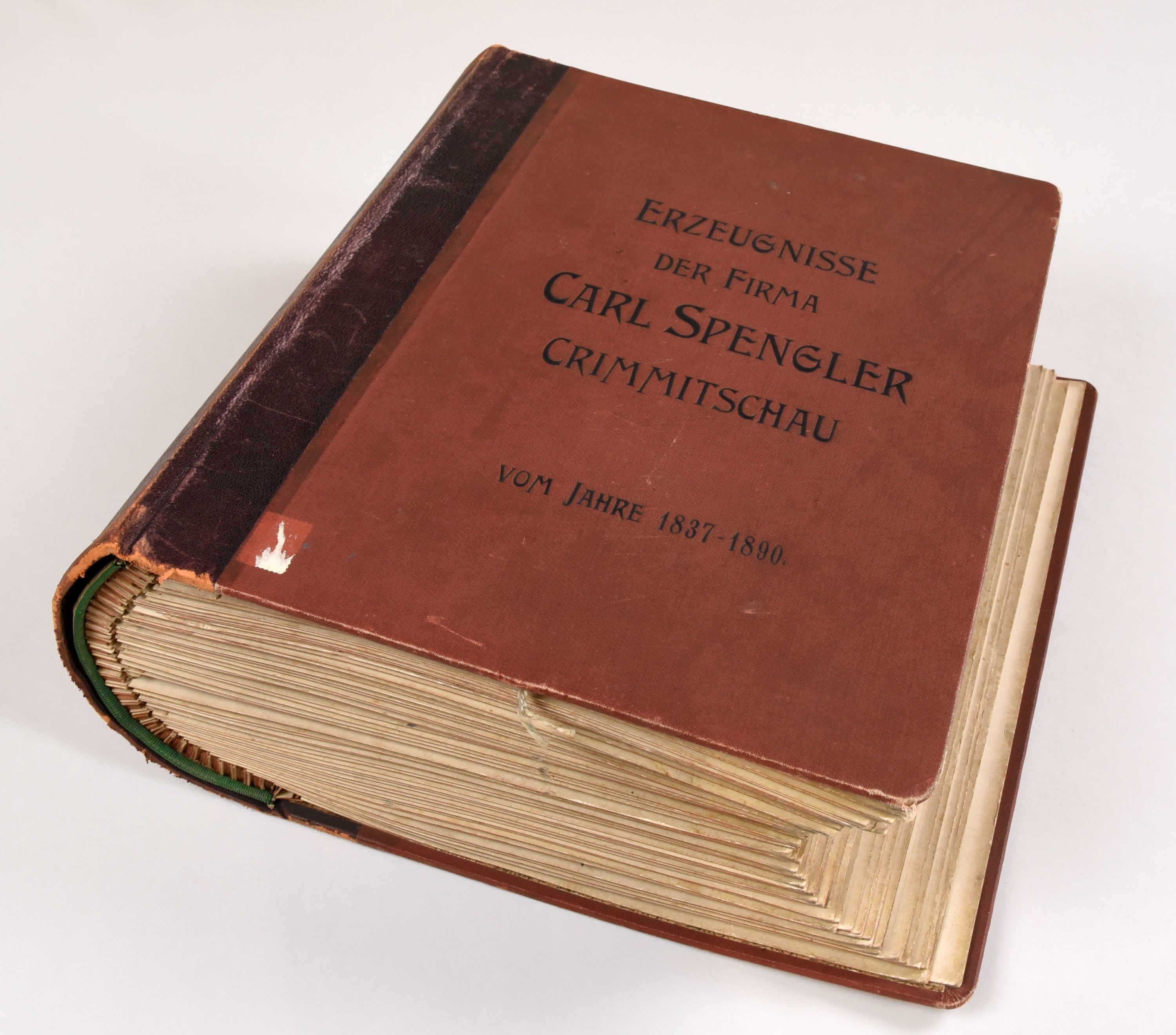 Musterbuch: "Erzeugnisse der Firma Carl Spengler Crimmitschau vom Jahre 1837-1890" (Tuchfabrik Gebr. Pfau RR-R)