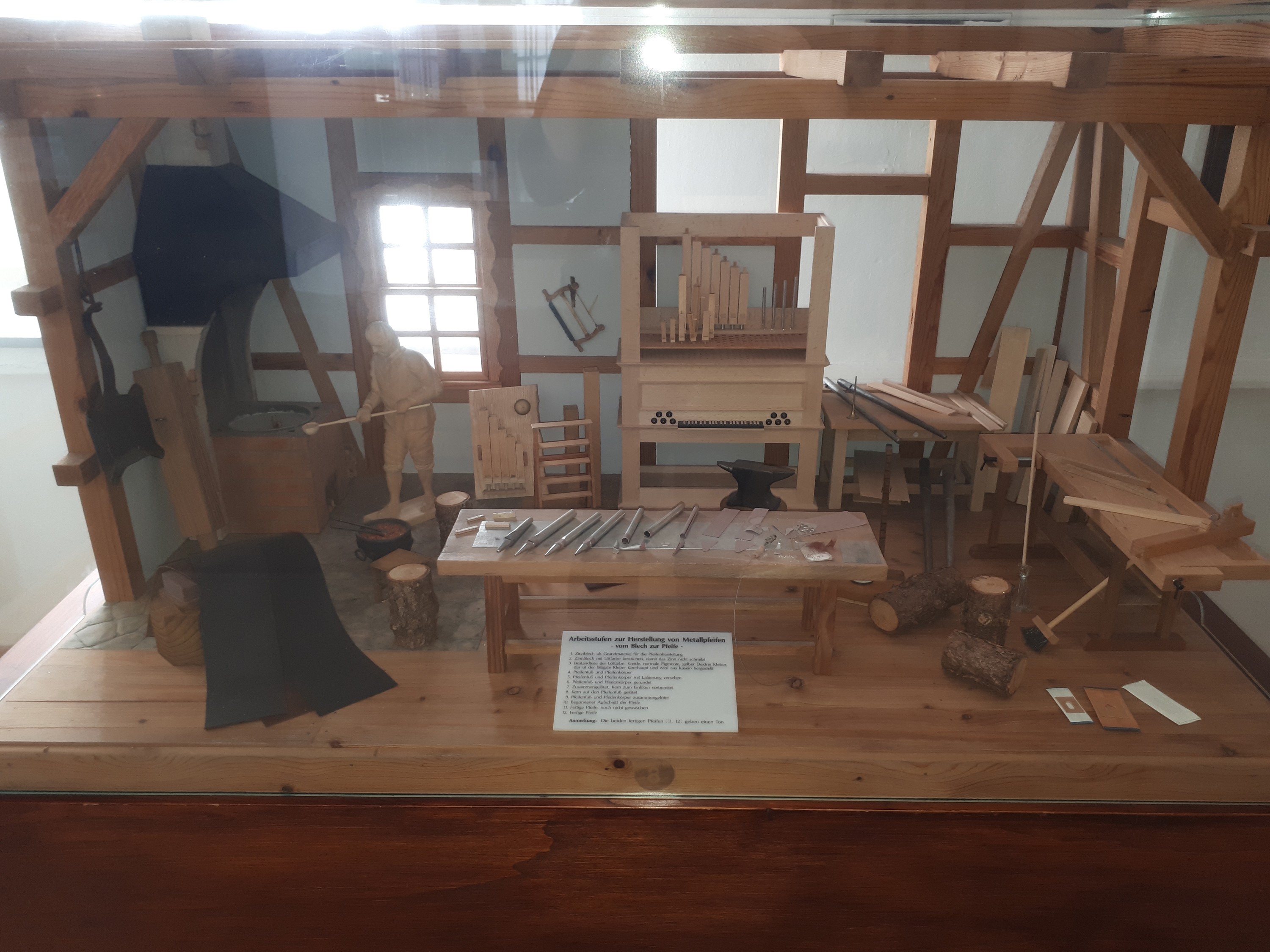 Diorama Orgelbauwerkstatt (Gottfried-Silbermann-Museum CC BY-NC-SA)