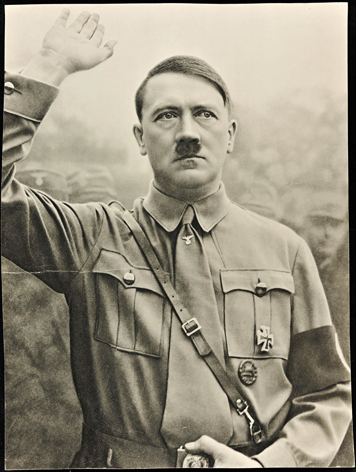 Tafel 693, [Adolf Hitler] "Führer Bilder" :: Stadtmuseum Dresden :: Ressource :: museum-digital:sachsen