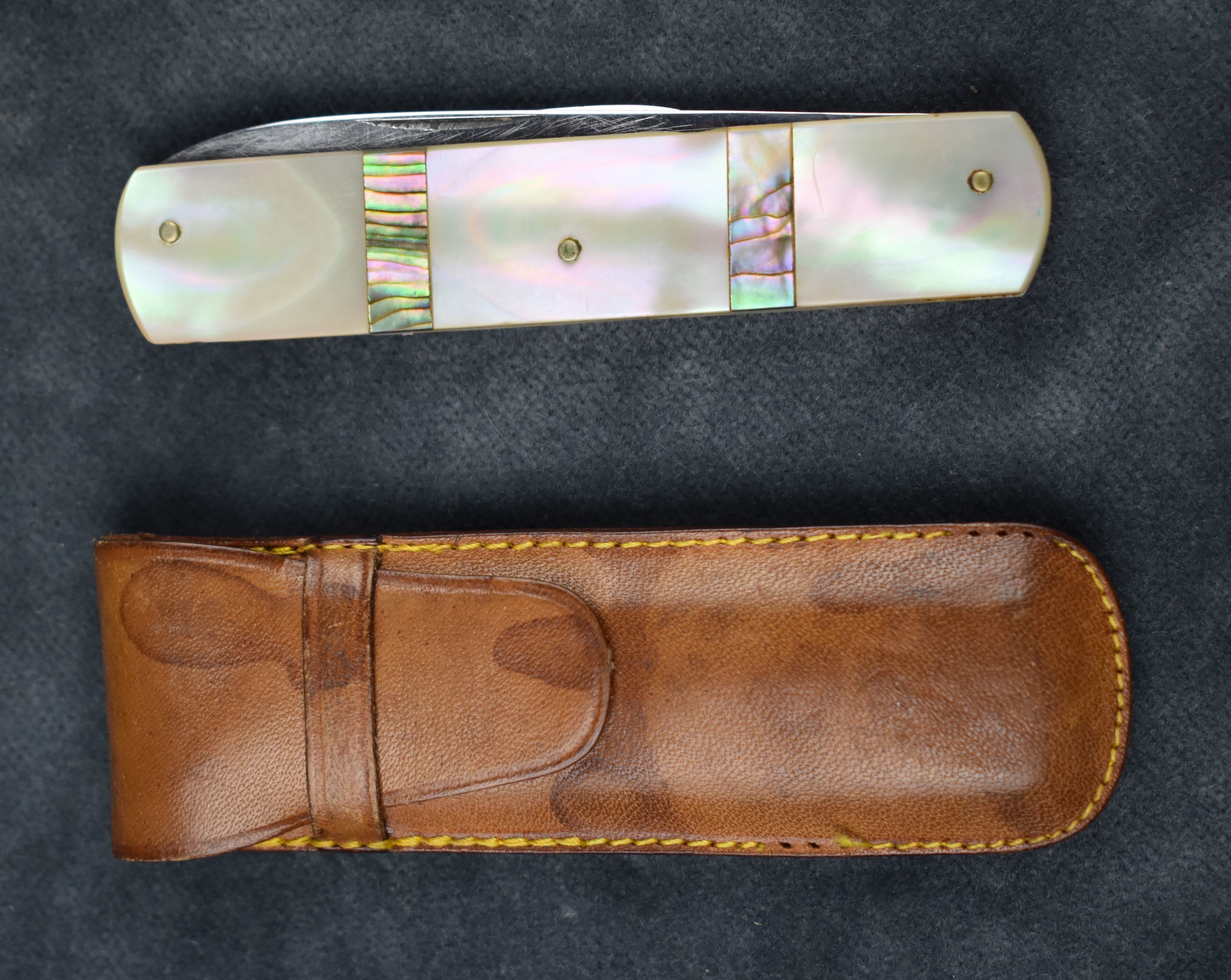 Taschenmesser mit Perlmutter (Perlmutter- und Heimatmuseum Adorf CC BY-NC-SA)