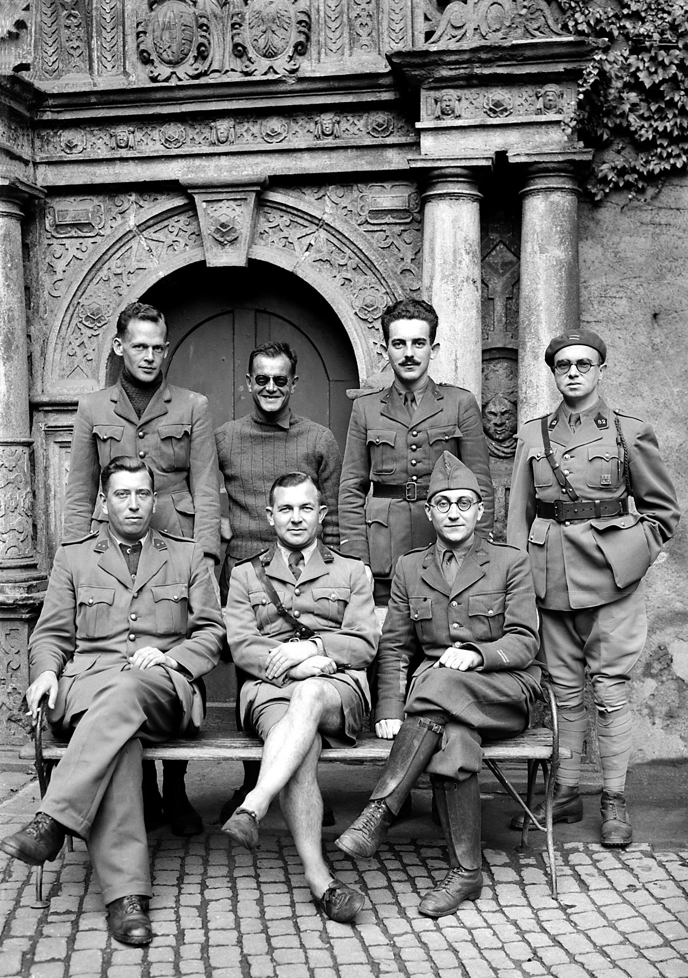 Sieben belgische Offiziere in Uniform (SBG gGmbH CC BY-NC-SA)