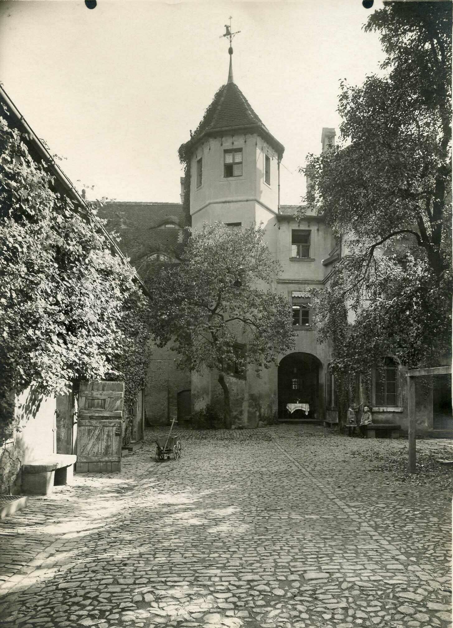 Innenhof des "Neumannschen Hauses" in Grimma (Kreismuseum Grimma RR-F)
