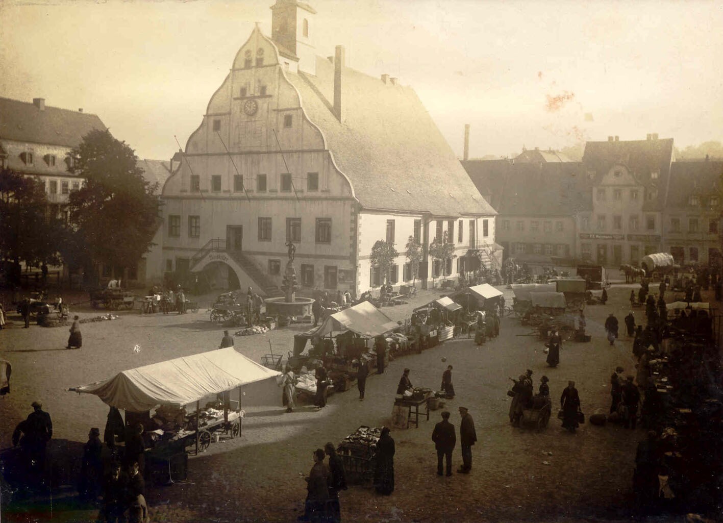 Markt und Rathaus in Grimma (Kreismuseum Grimma RR-F)