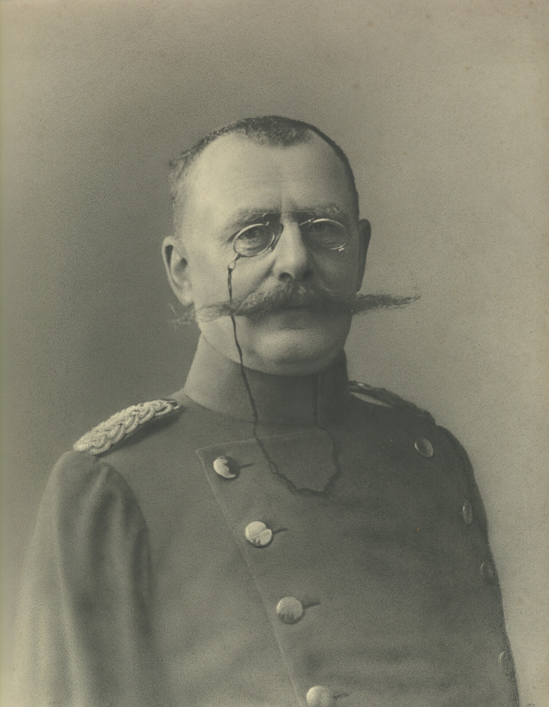 Porträt von Oberstabsarzt Dr. Georg Wilke (Kreismuseum Grimma RR-F)