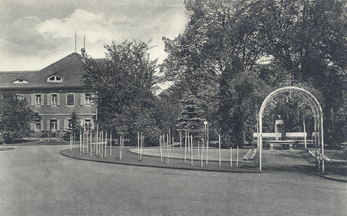 Postkarte: Coswig - Lindenhof - Fachkrankenhaus ? (Karrasburg Museum Coswig CC BY-NC-SA)