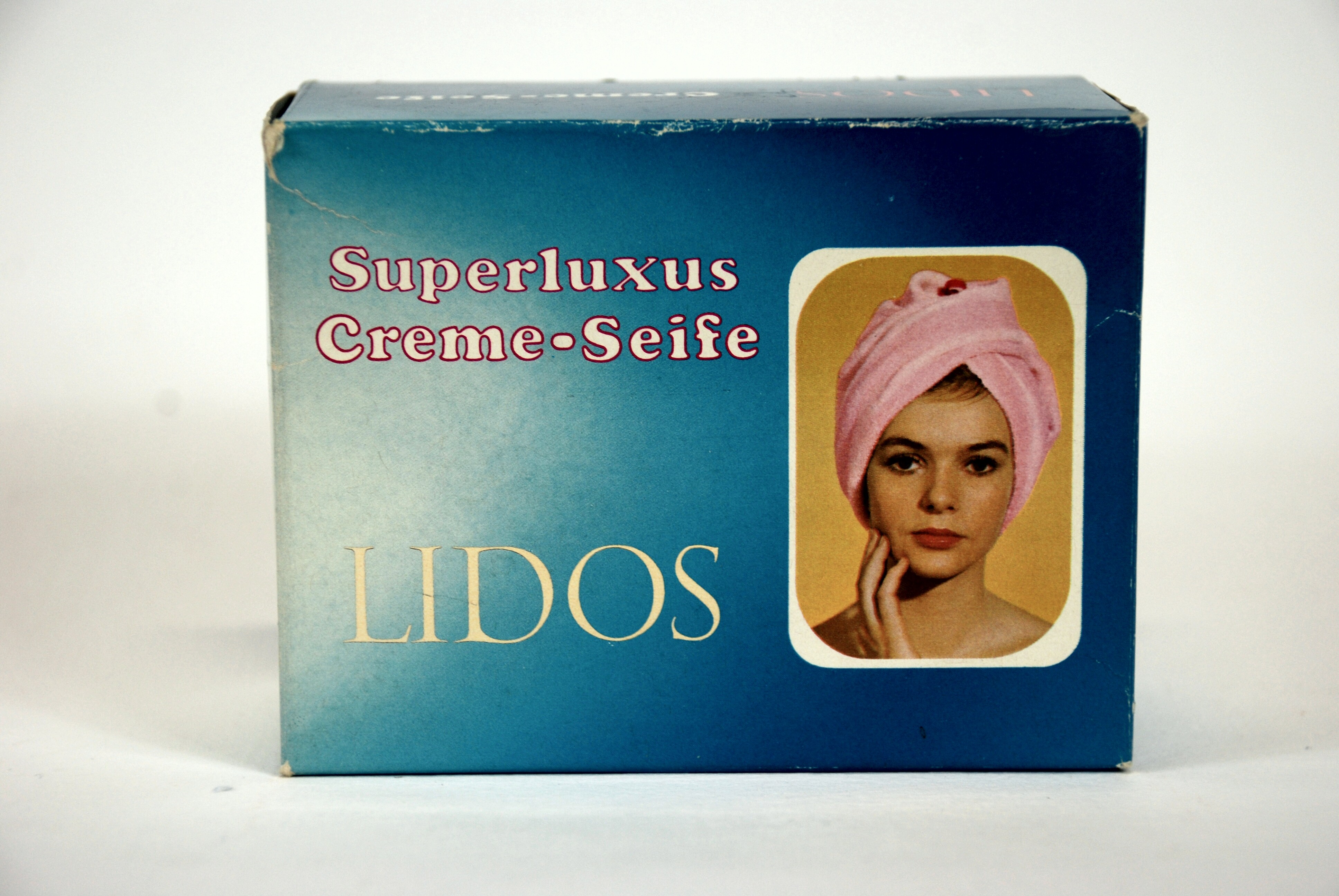 Super Luxus Cremeseife Lidos (Stadtmuseum Döbeln CC BY-NC-SA)