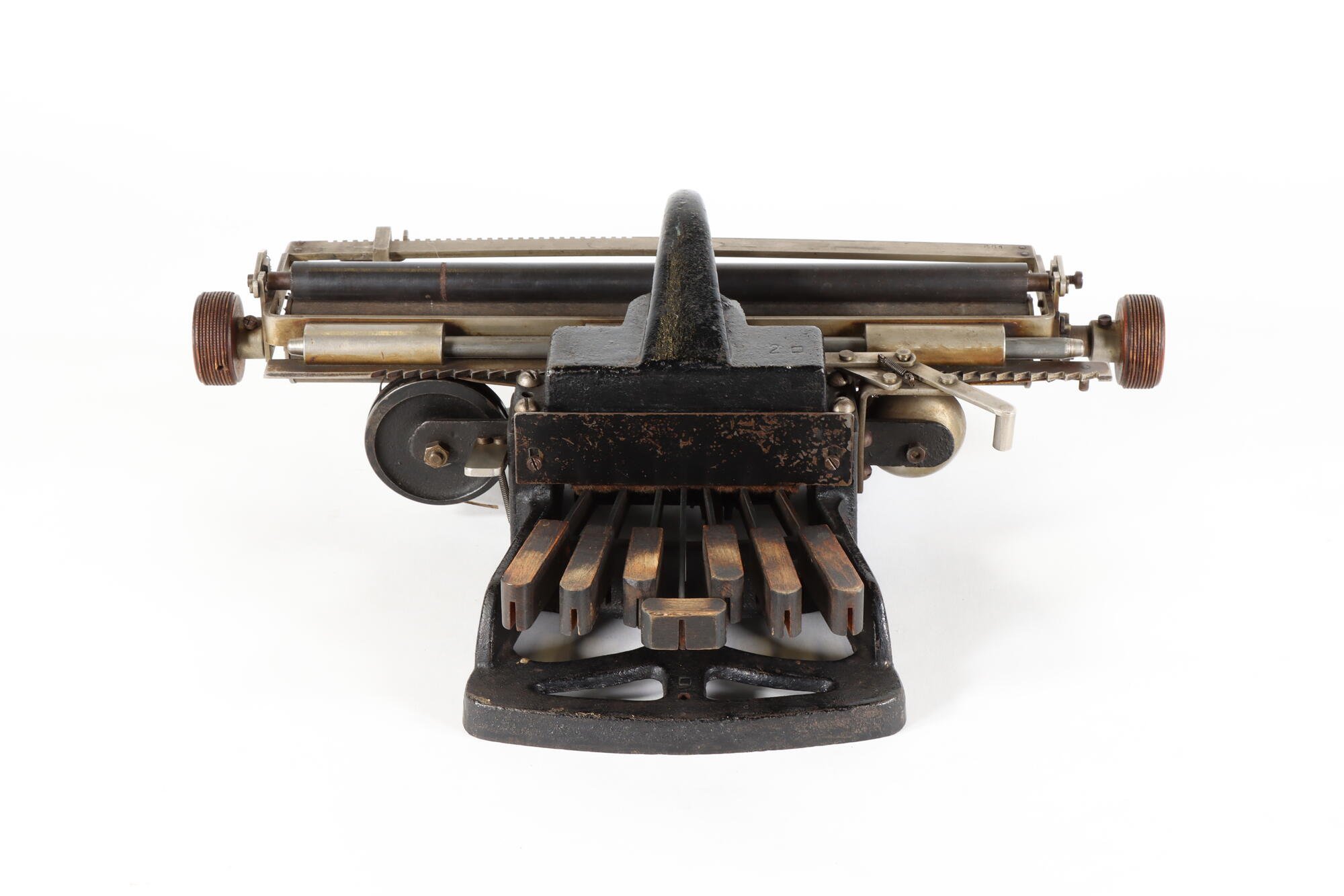 Blindenschreibmaschine, Front (Industriemuseum Chemnitz; Fotografin: Marion Kaiser CC BY-NC-SA)