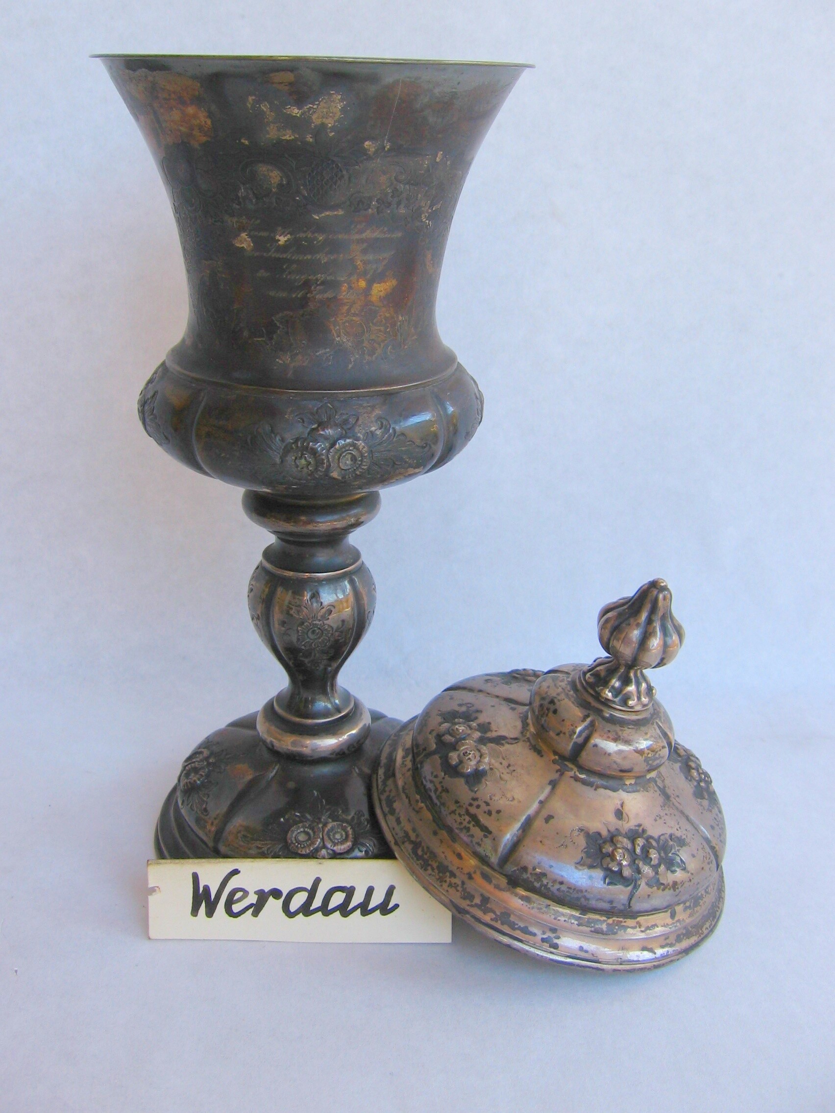 Silberpokal für die Tuchmacherinnung (Stadtmuseum Lengenfeld CC BY-NC-SA)