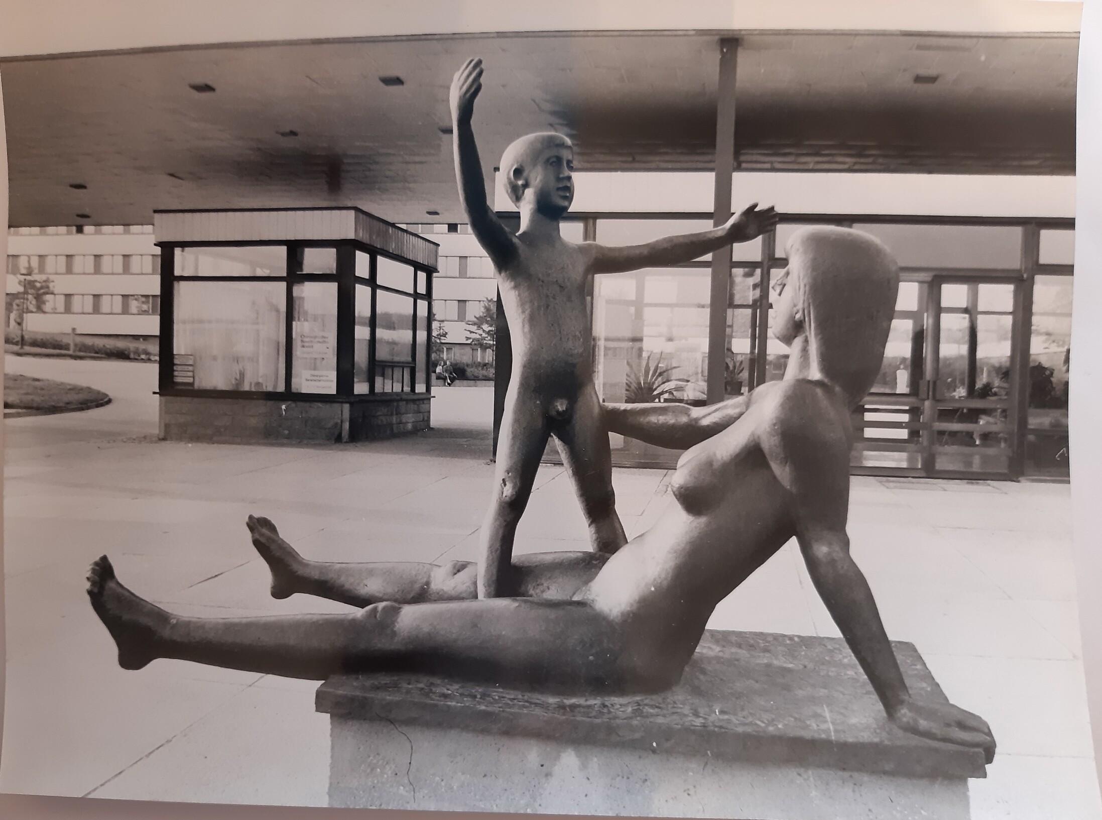 „Mutter mit Kind”, 1982/83 (Stadt- und Bergbaumuseum Freiberg CC BY-NC-SA)