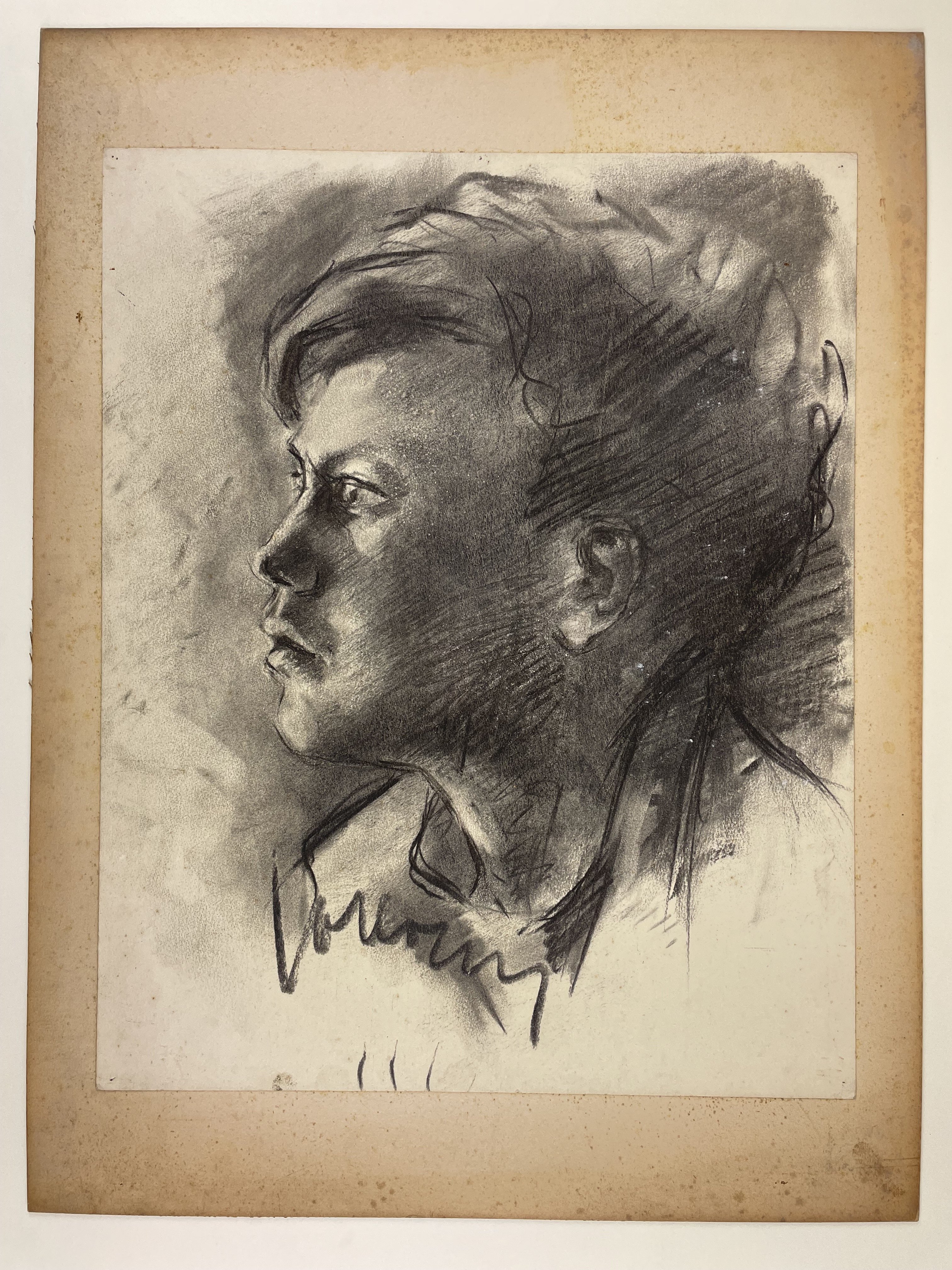 Profil eines Jungen nach links, um 1943 (Stadt- und Bergbaumuseum Freiberg CC BY-NC-SA)