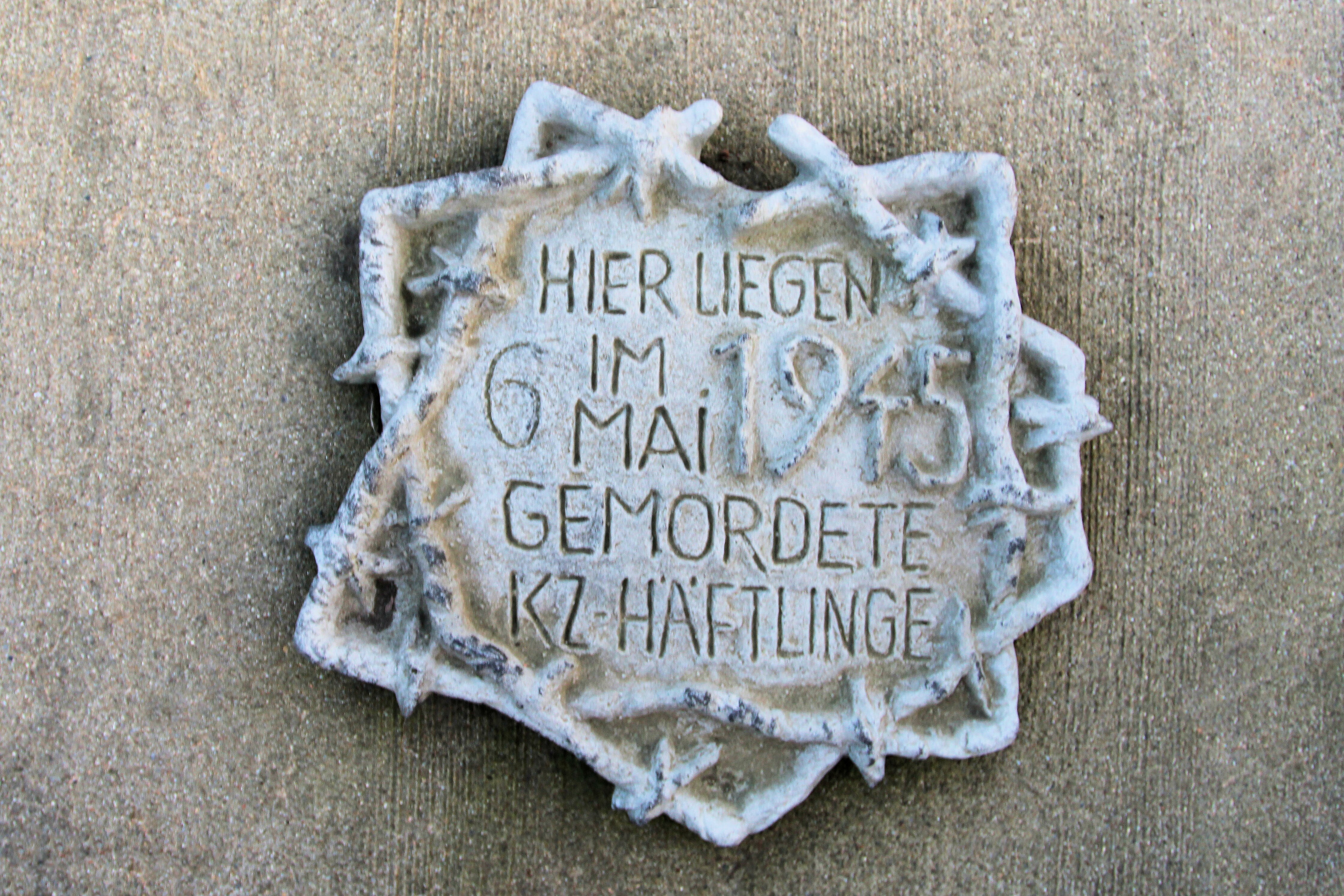 Grabstätte zum Andenken an unbekannte Opfer des Faschismus in Reichenbach (Stadt- und Bergbaumuseum Freiberg CC BY-NC-SA)
