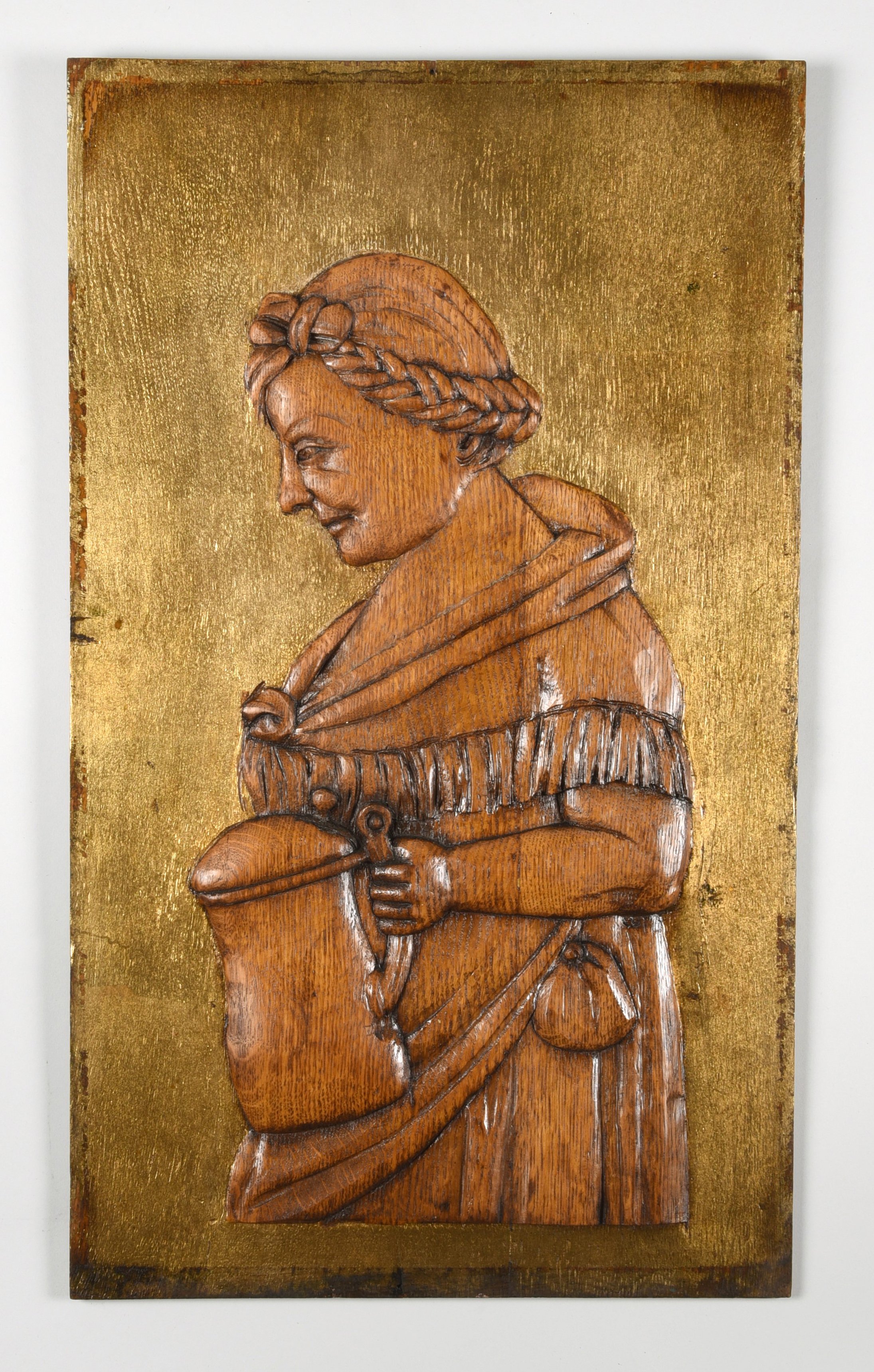 Relieftafel Frau mit Bierkrug (Stadtmuseum Lichtenstein CC BY-NC-SA)