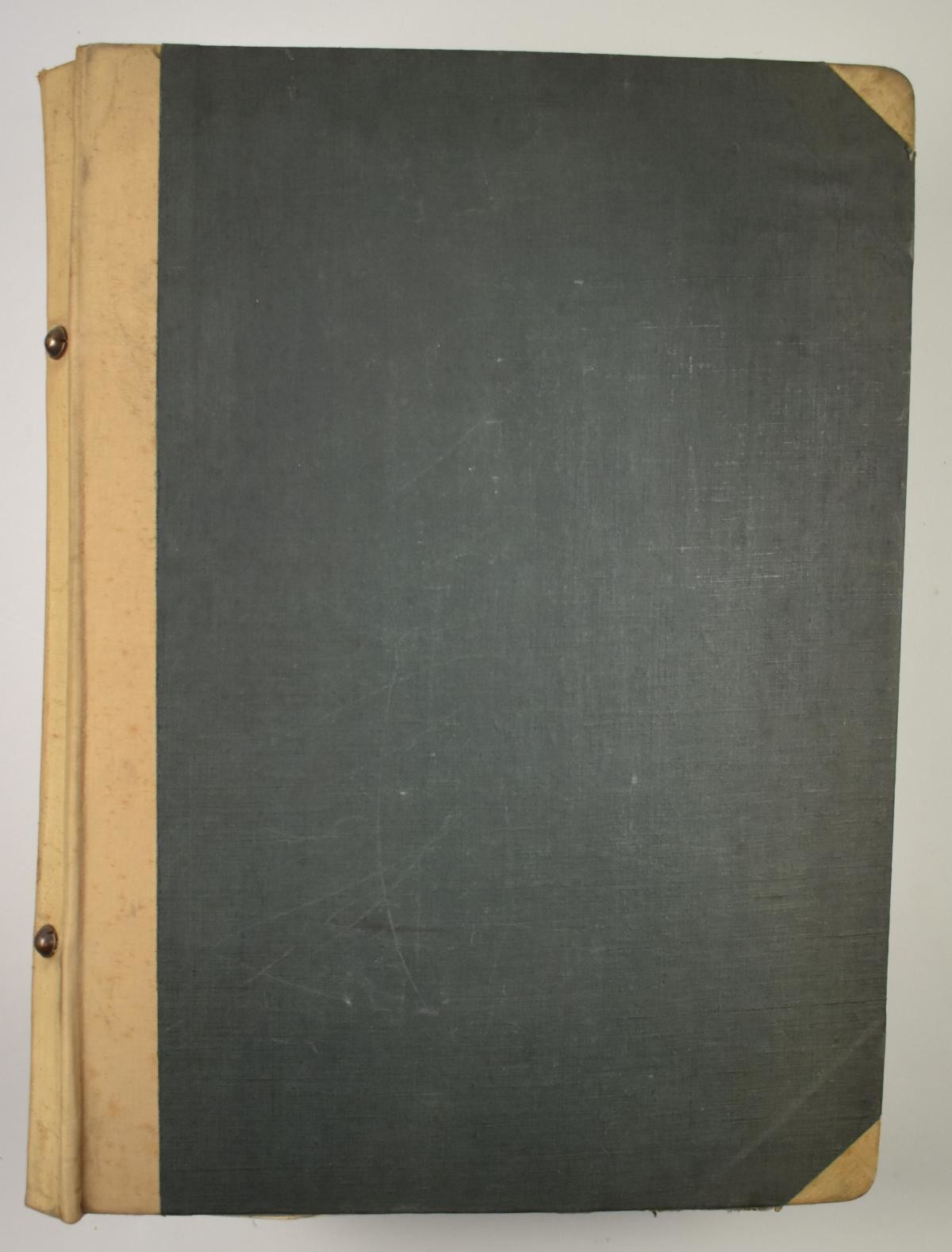 Musterbuch für Frottiergewebe "No: 2 | 1487-1761" (Deutsches Damast- und Frottiermuseum CC BY-NC-SA)