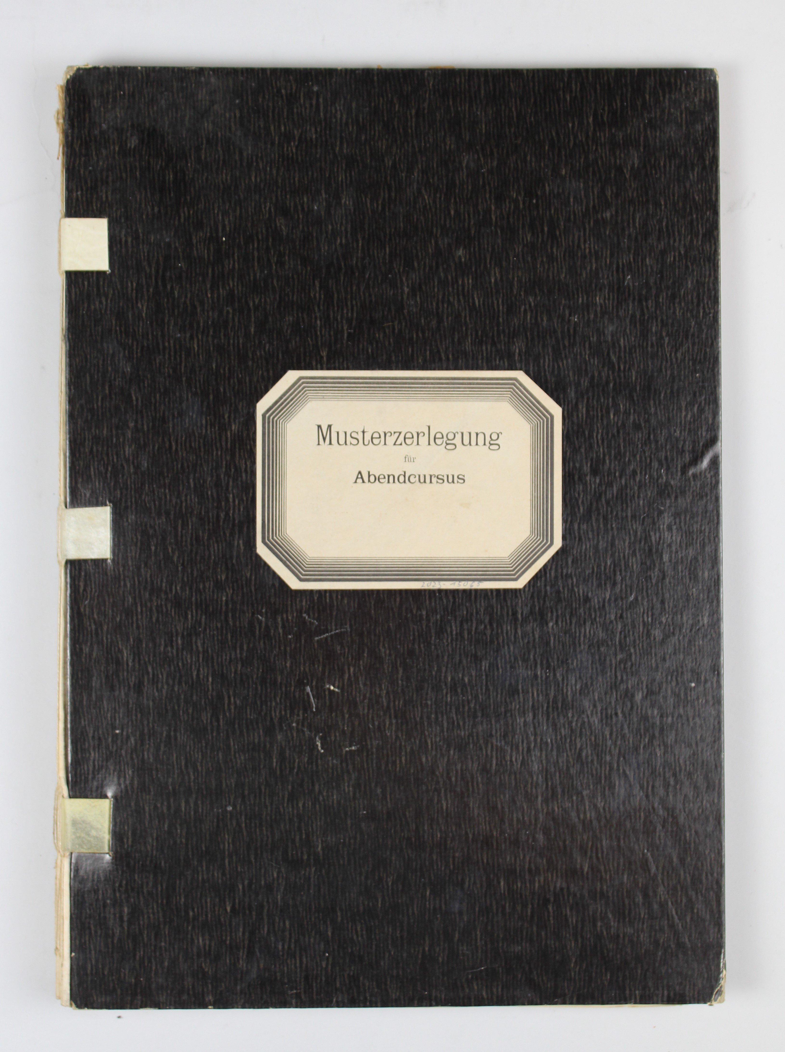 Ausbildungsbuch Musterzerlegen Abendkursus (Deutsches Damast- und Frottiermuseum CC BY-NC-SA)