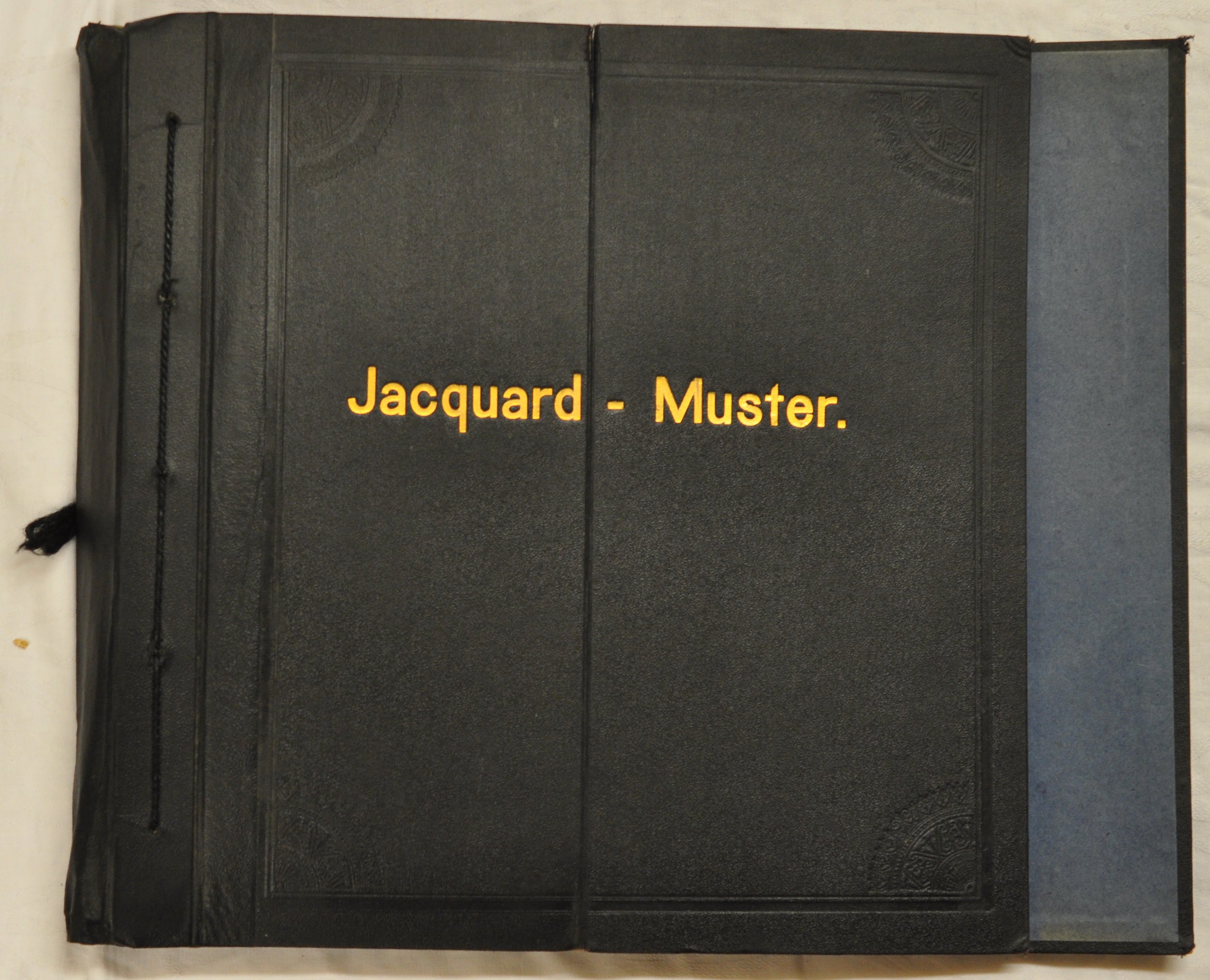 Musterbuch "Jacquard-Muster" (Deutsches Damast- und Frottiermuseum CC BY-NC-SA)