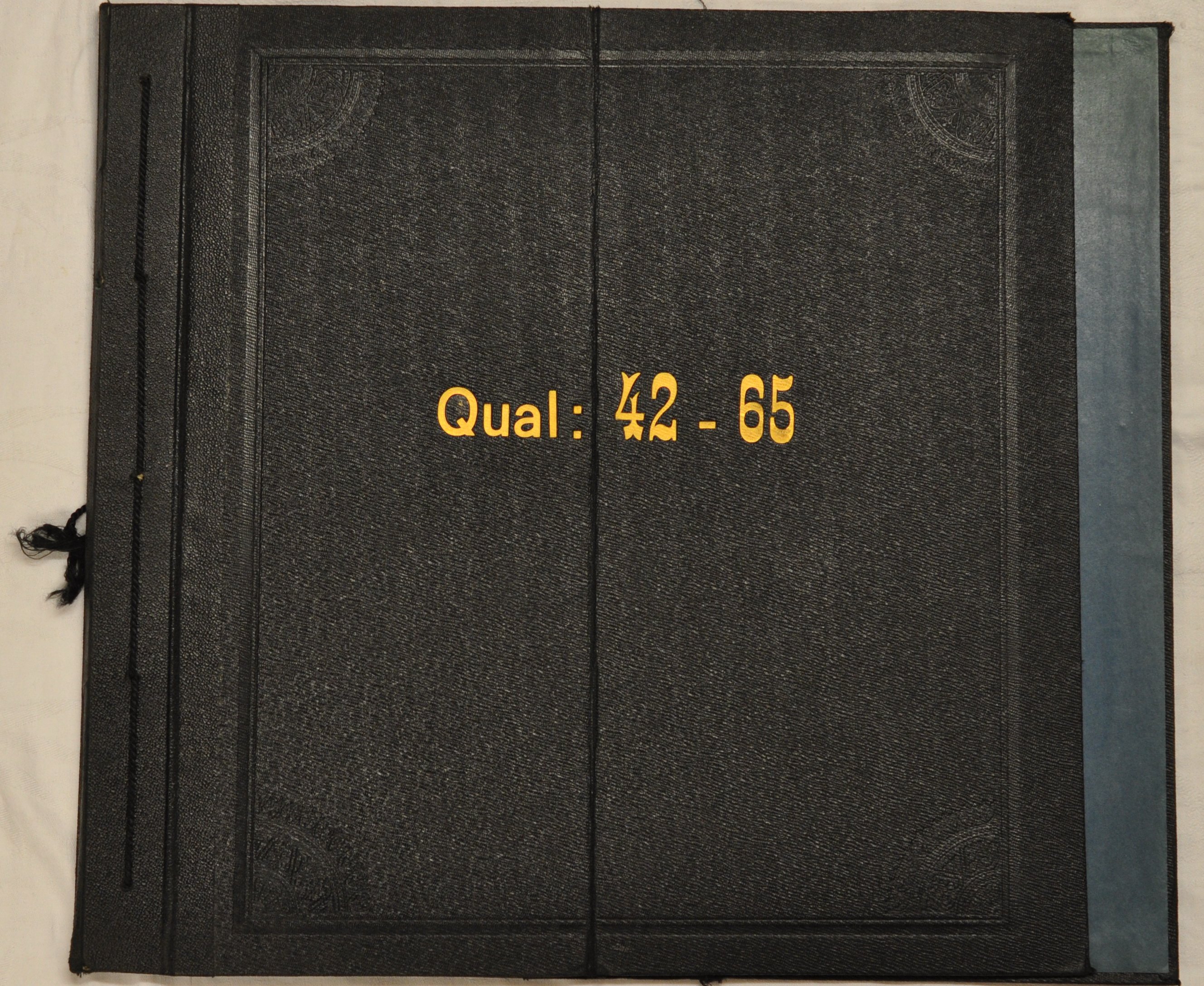 Musterbuch "Qual: 42 & 65" (Deutsches Damast- und Frottiermuseum CC BY-NC-SA)