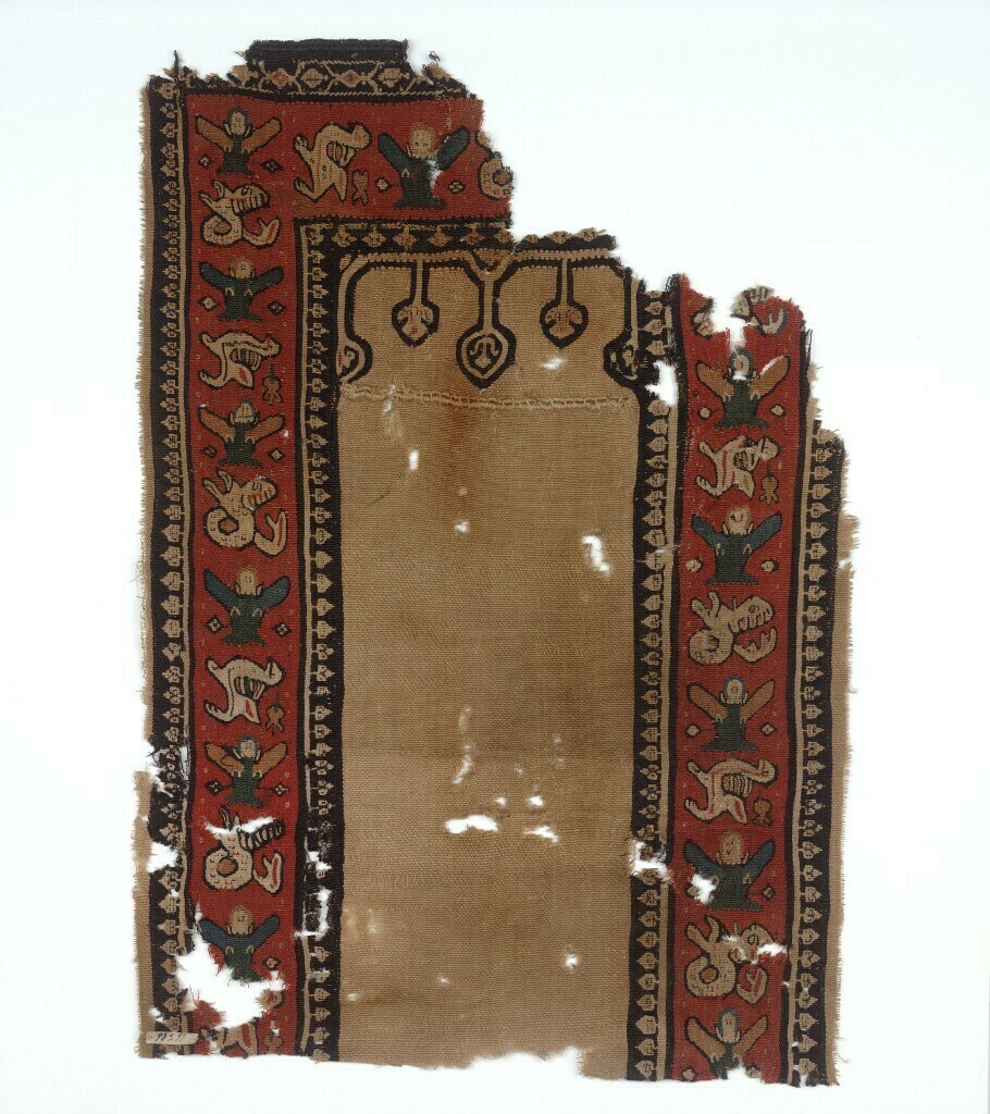 Fragment eines Vorderteils einer Tunika (GRASSI Museum für Angewandte Kunst, Leipzig CC BY-NC-SA)