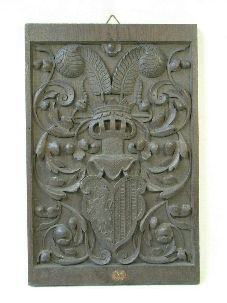 Möbelfüllung mit sächsischem und Leipziger Wappen (GRASSI Museum für Angewandte Kunst, Leipzig CC BY-NC-SA)