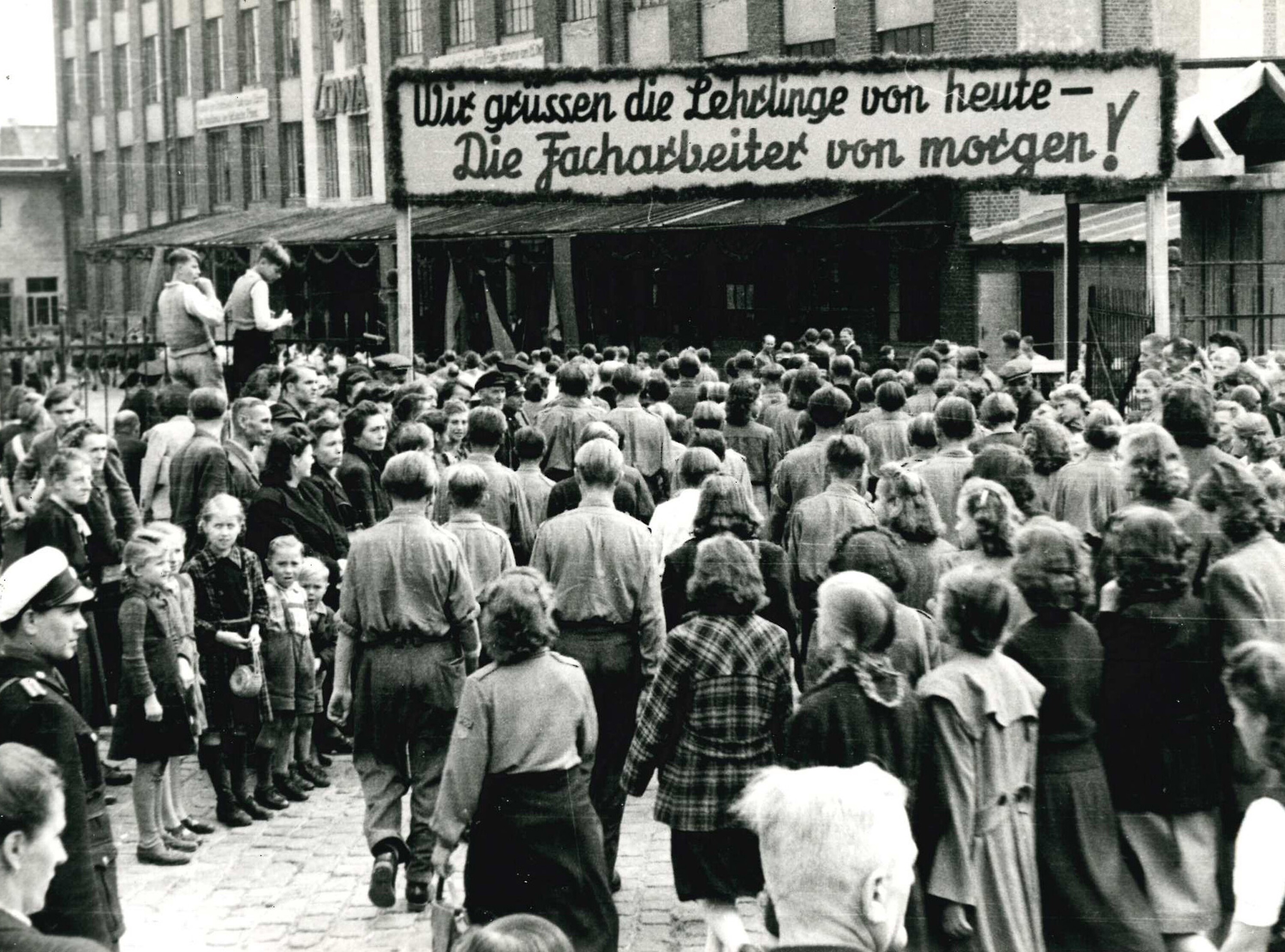Foto Eröffnung der Betriebsberufsschule (Kulturhistorisches Museum Görlitz CC BY-NC-SA)