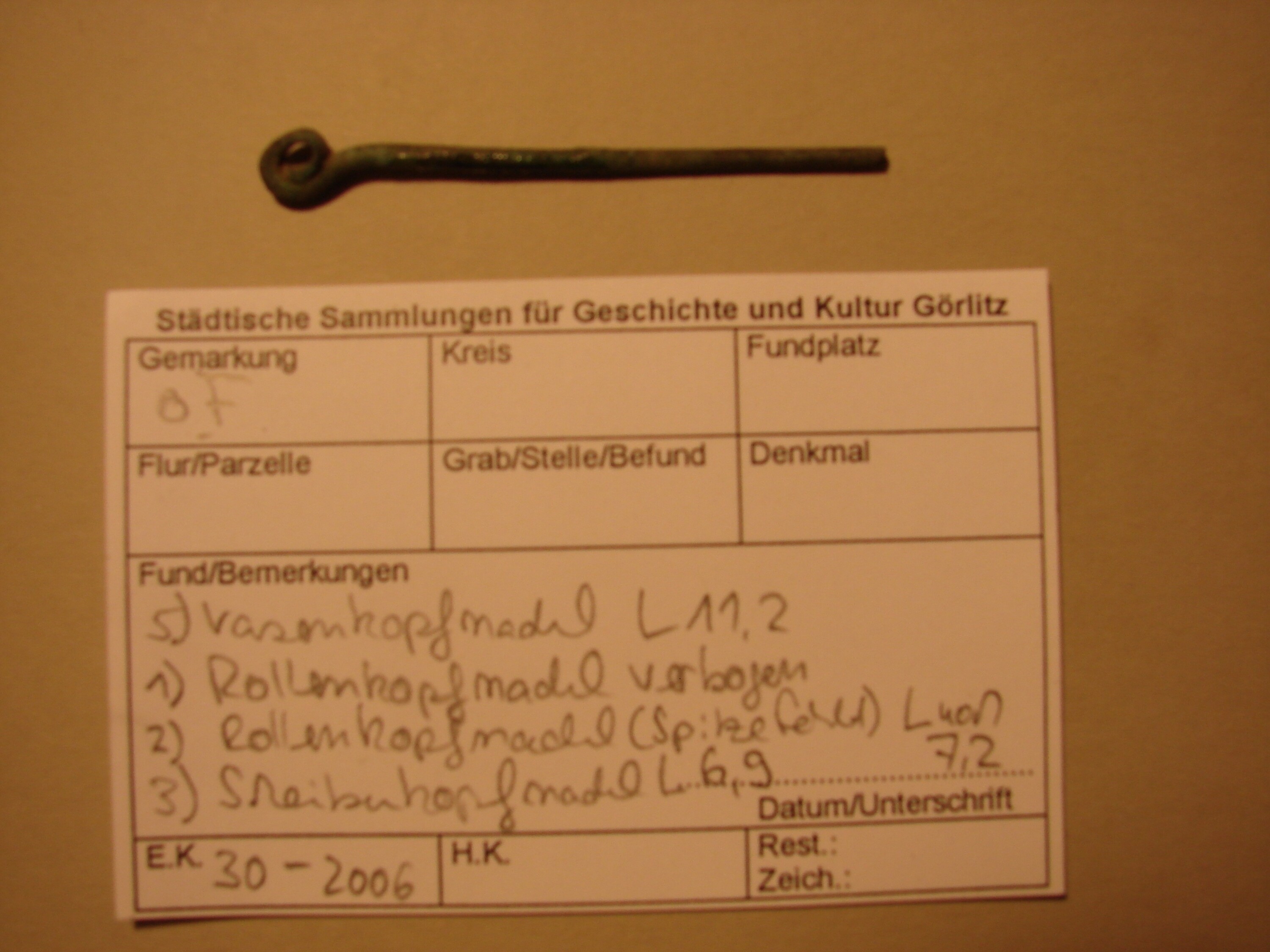 Bronzene Rollenkopfnadel (Kulturhistorisches Museum Görlitz CC BY-NC-SA)