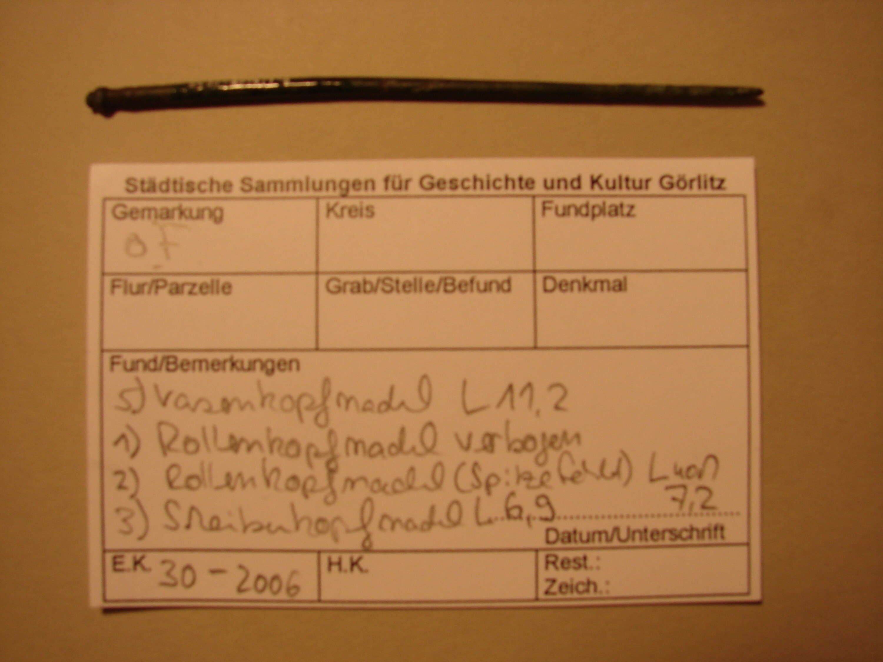 Vasenkopfnadel (Kulturhistorisches Museum Görlitz CC BY-NC-SA)