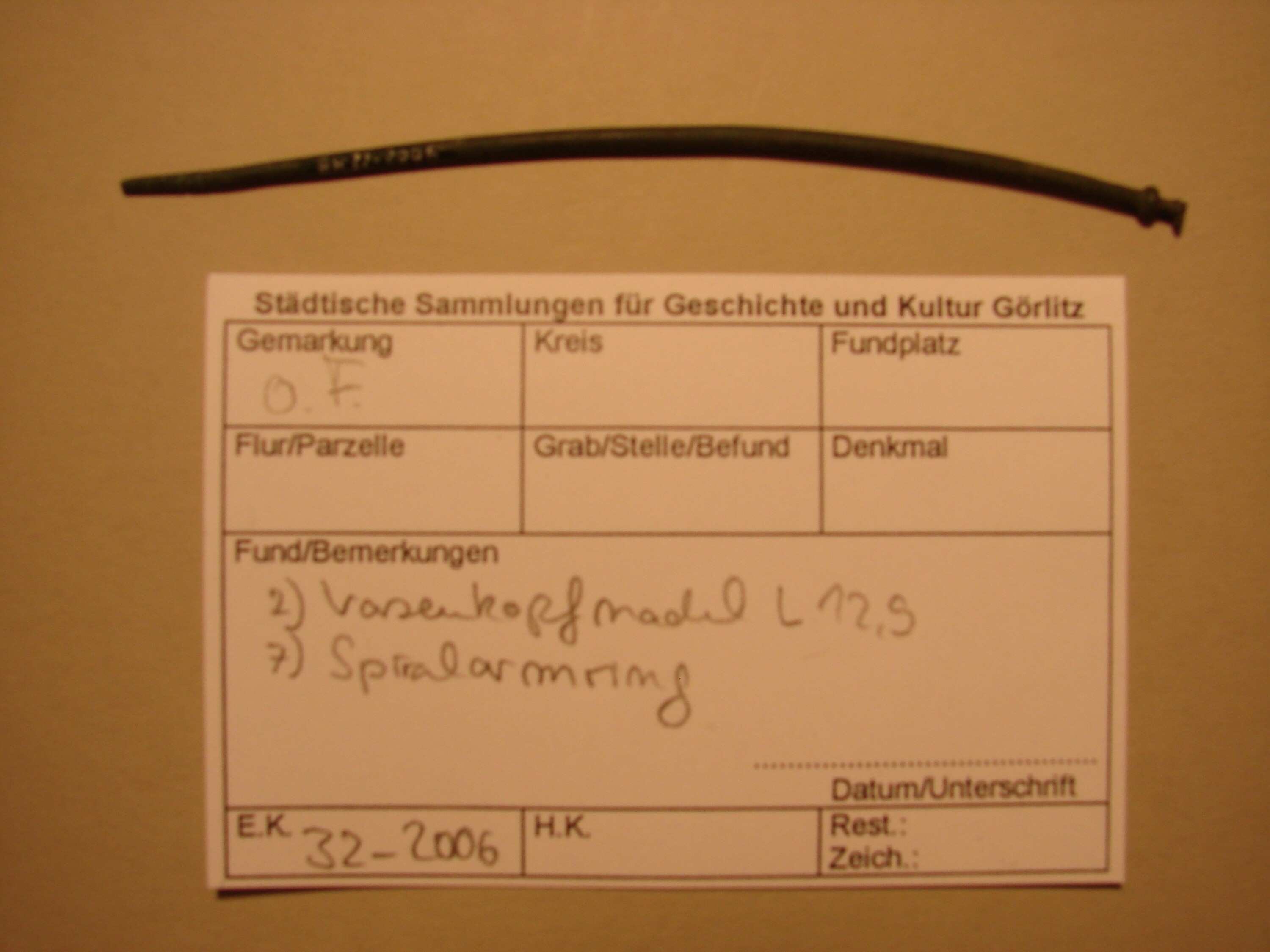 Vasenkopfnadel (Kulturhistorisches Museum Görlitz CC BY-NC-SA)