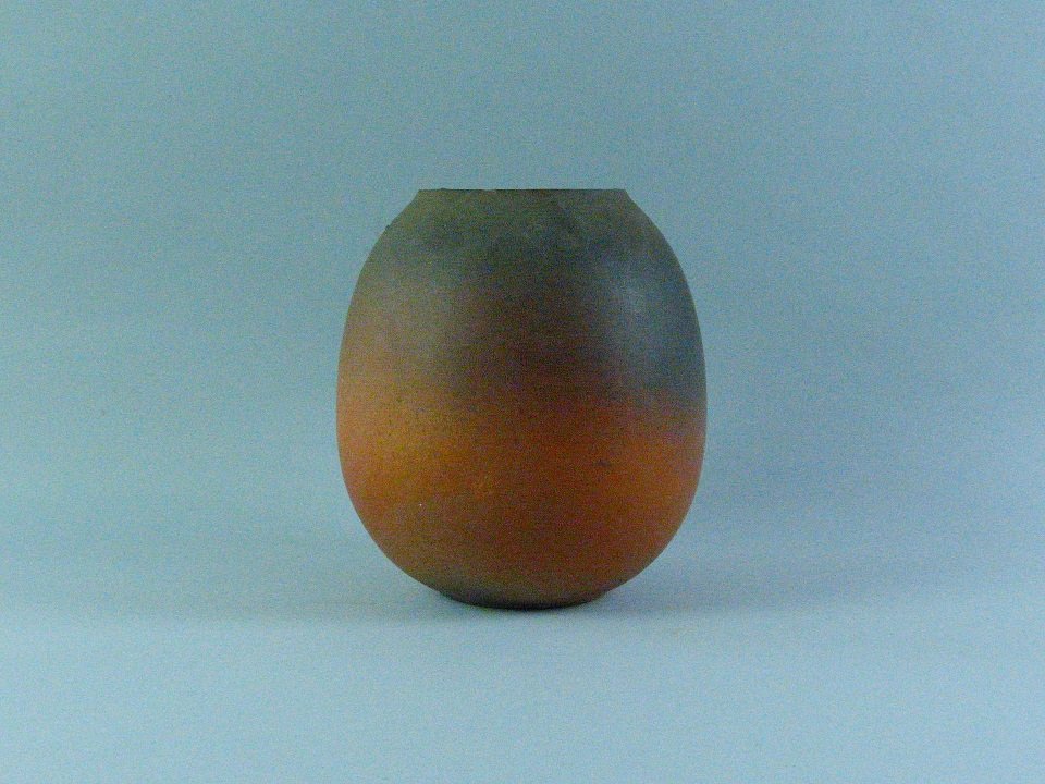 Rötliche Vase (Ulrich Müller CC BY-NC-SA)