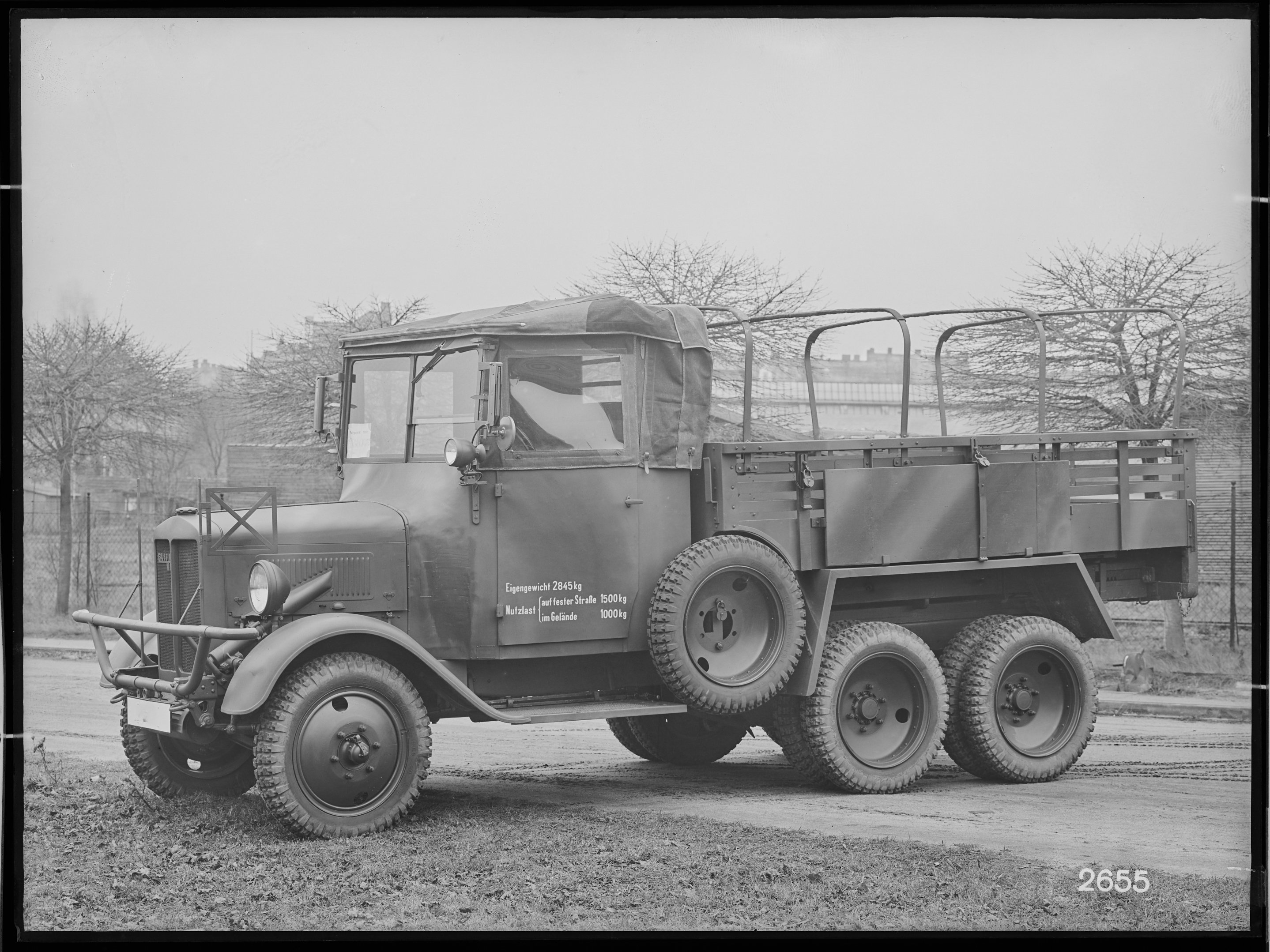 Fotografie: Behörden-Lastkraftwagen mit Büssing-Motor (Längsansicht), 1934. Heereswaffenamt (HWA) Berlin (Verkehrsmuseum Dresden CC BY-NC-SA)