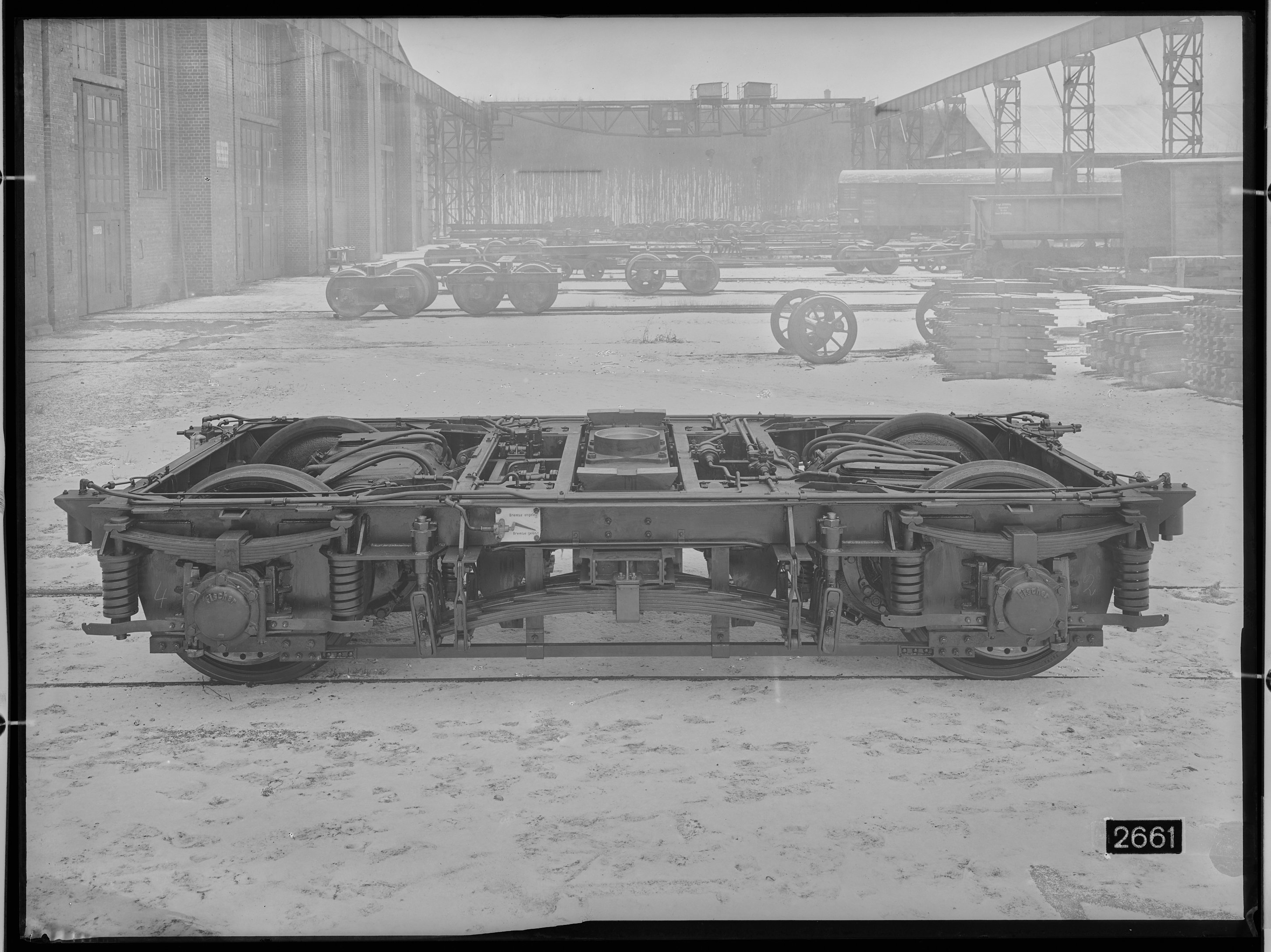 Fotografie: zweiachsiges Mittel-Triebdrehgestell (Längsansicht), 1935. Reichsbahn-Zentralamt für Maschinenbau Berlin (Verkehrsmuseum Dresden CC BY-NC-SA)