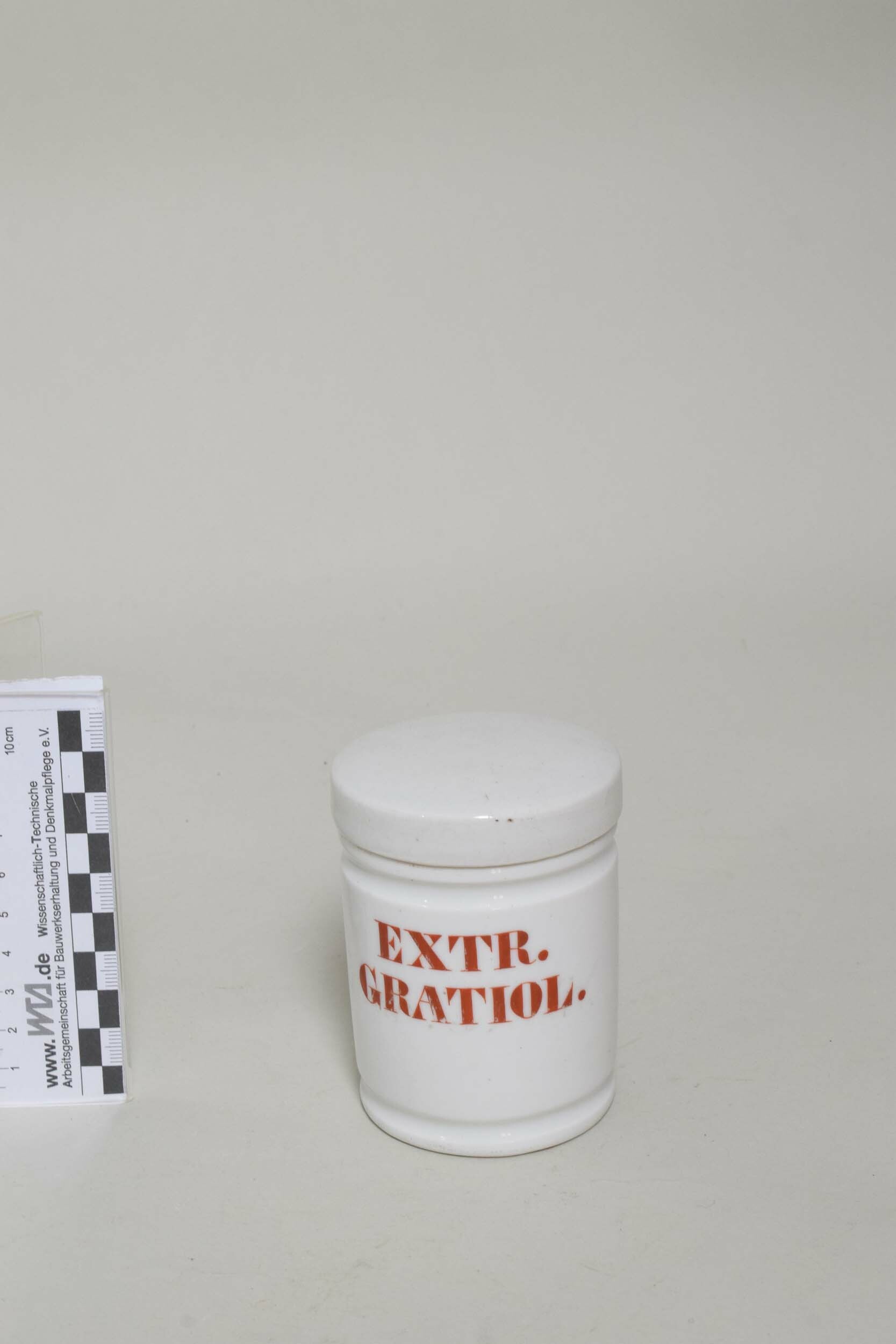 Arzneimitteldose "Extr. Gratiol." (Gottesgnadenkrautextrakt) (Heimatmuseum Dohna CC BY-NC-SA)