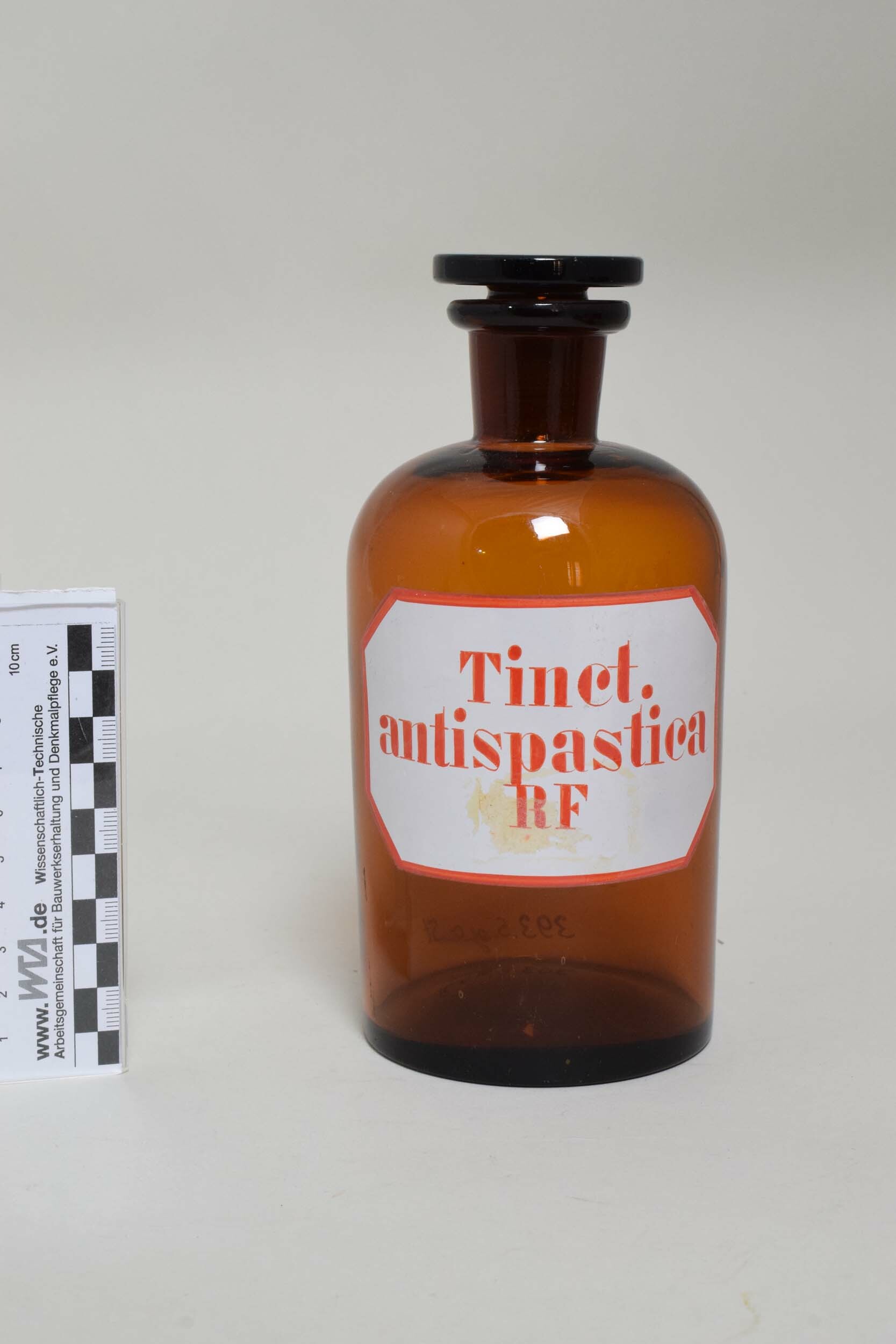 Apothekenflasche "Tinct.antispastica RF" (Heimatmuseum Dohna CC BY-NC-SA)