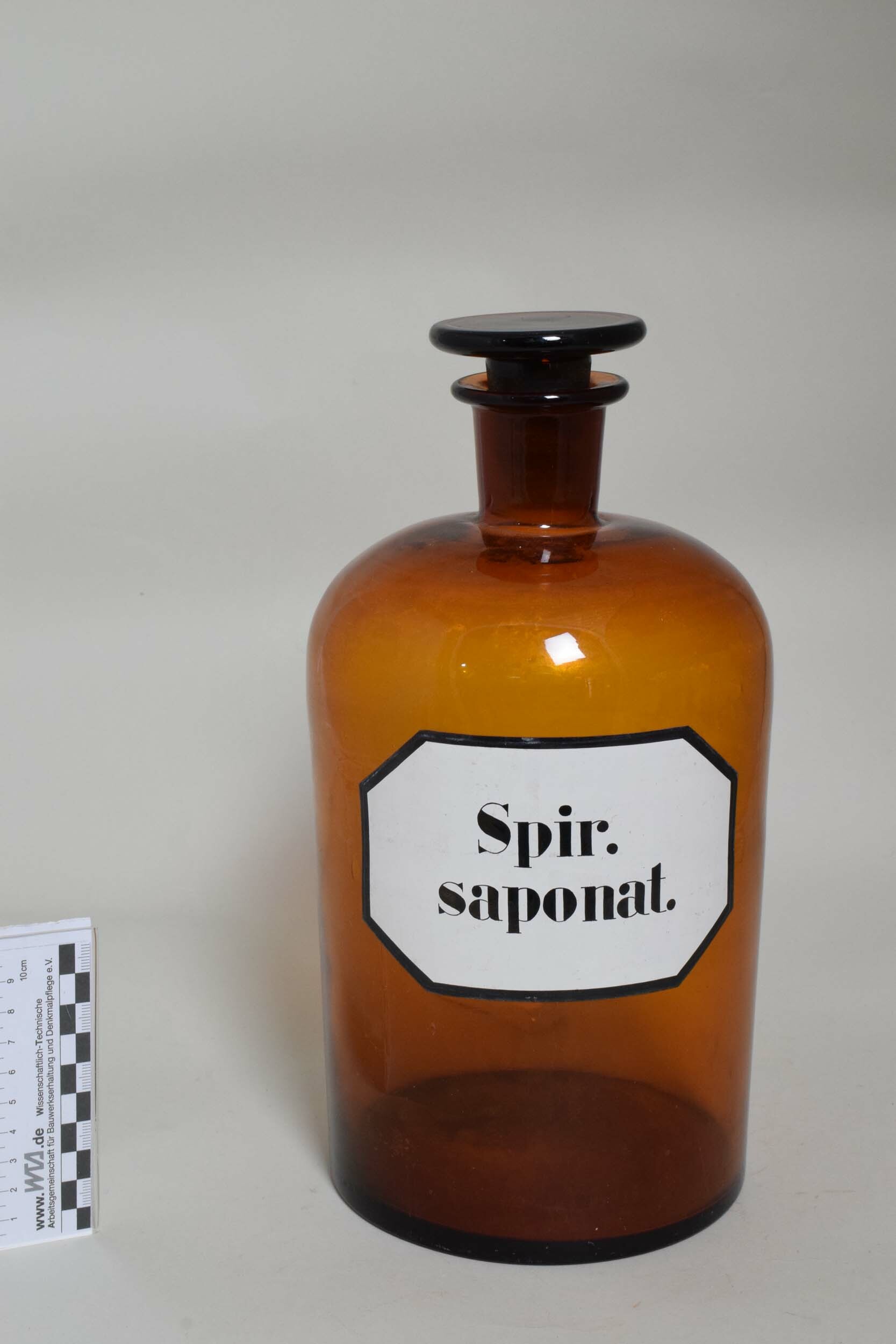 Apothekenflasche "Spir. saponat." (Heimatmuseum Dohna CC BY-NC-SA)