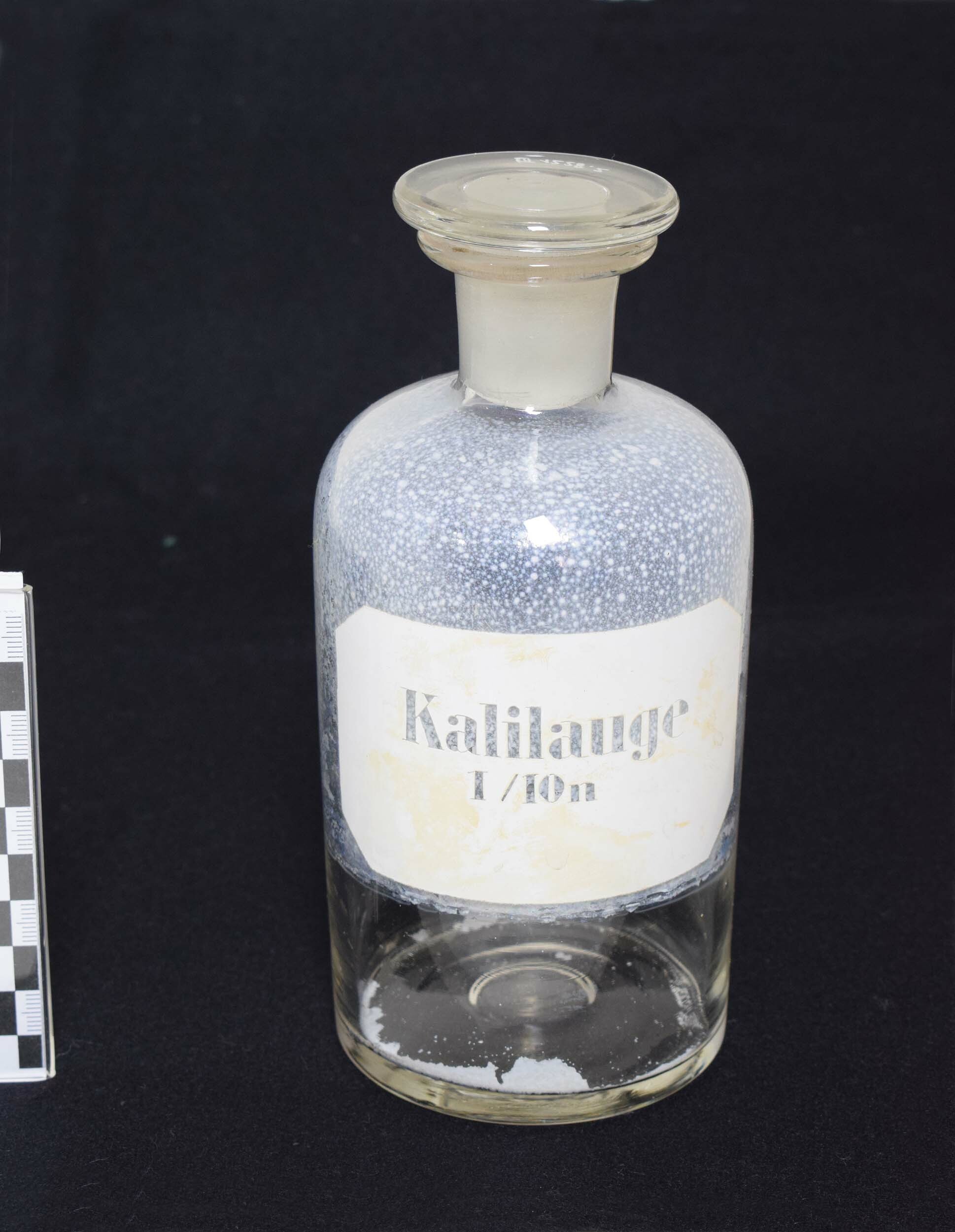 Apothekenflasche "Kalilauge 1/10n" (Heimatmuseum Dohna CC BY-NC-SA)