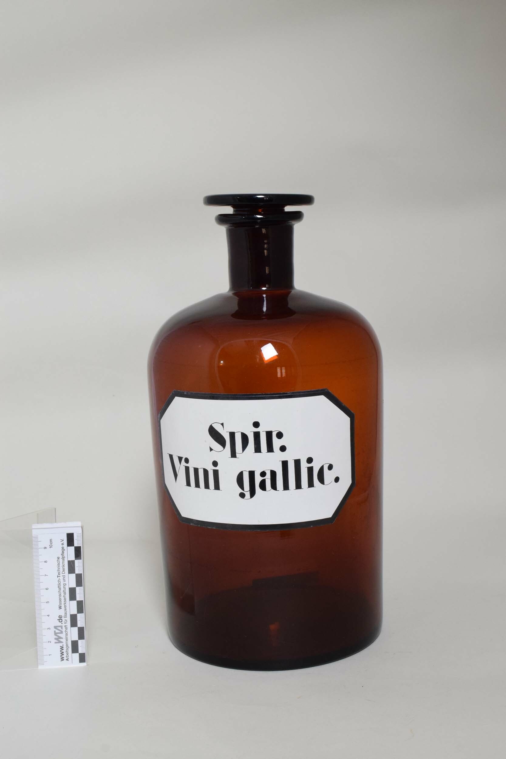 Apothekenflasche "Spir.Vini gallic." (Heimatmuseum Dohna CC BY-NC-SA)