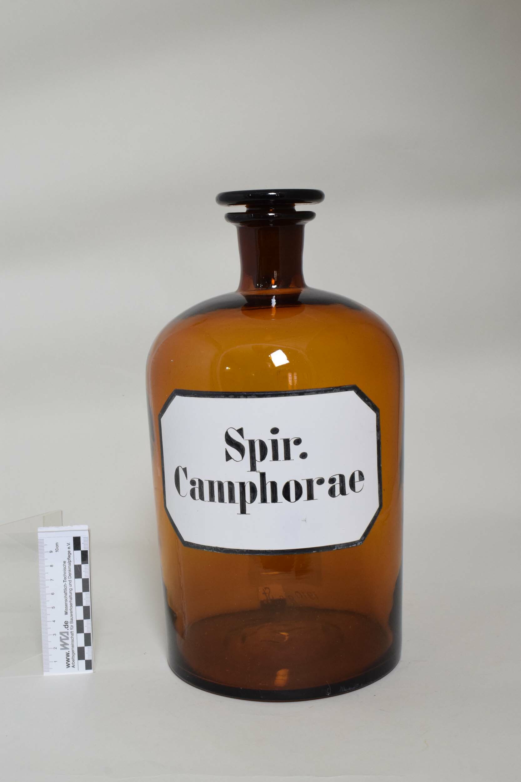 Apothekenflasche "Spir.Camphorae" (Heimatmuseum Dohna CC BY-NC-SA)