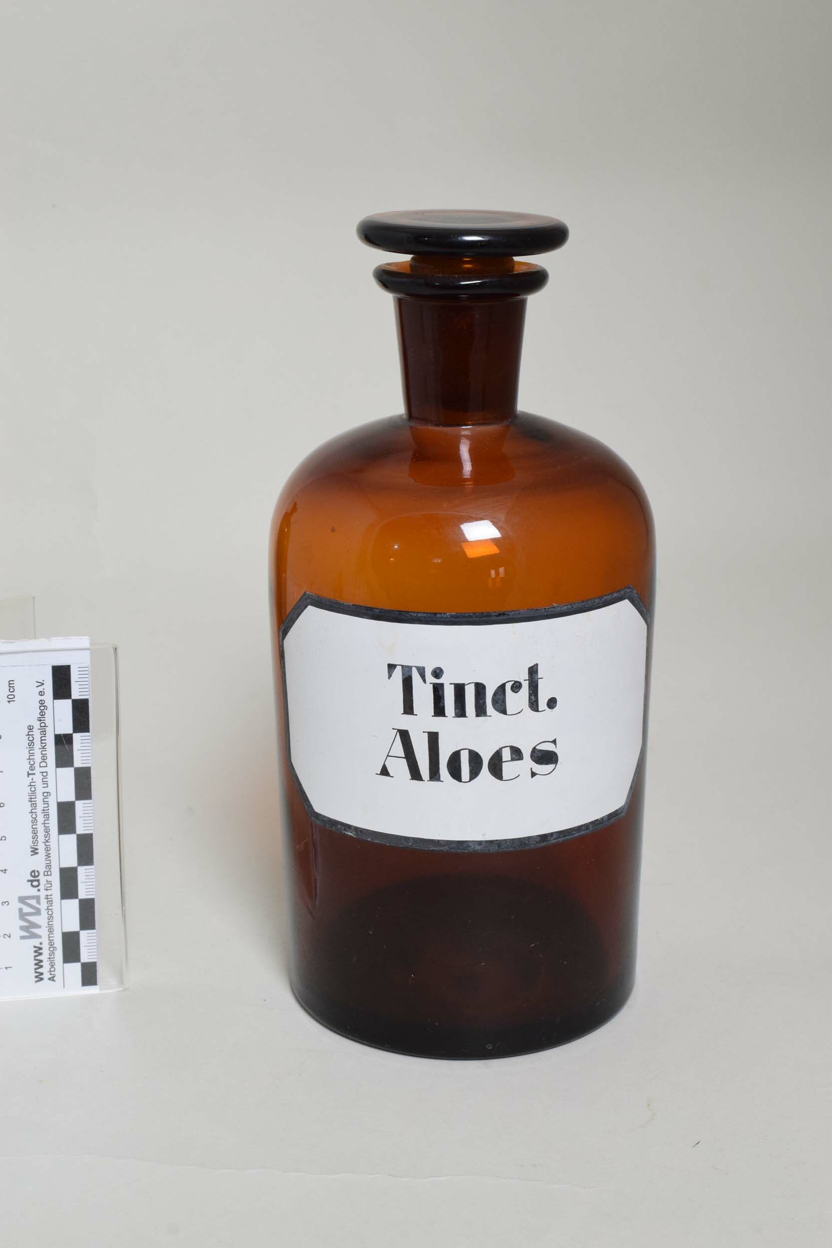 Apothekenflasche "Tinct. Aloes" (Aloe-Tinktur, tinctura aloes) ::  Heimatmuseum Dohna :: museum-digital:sachsen
