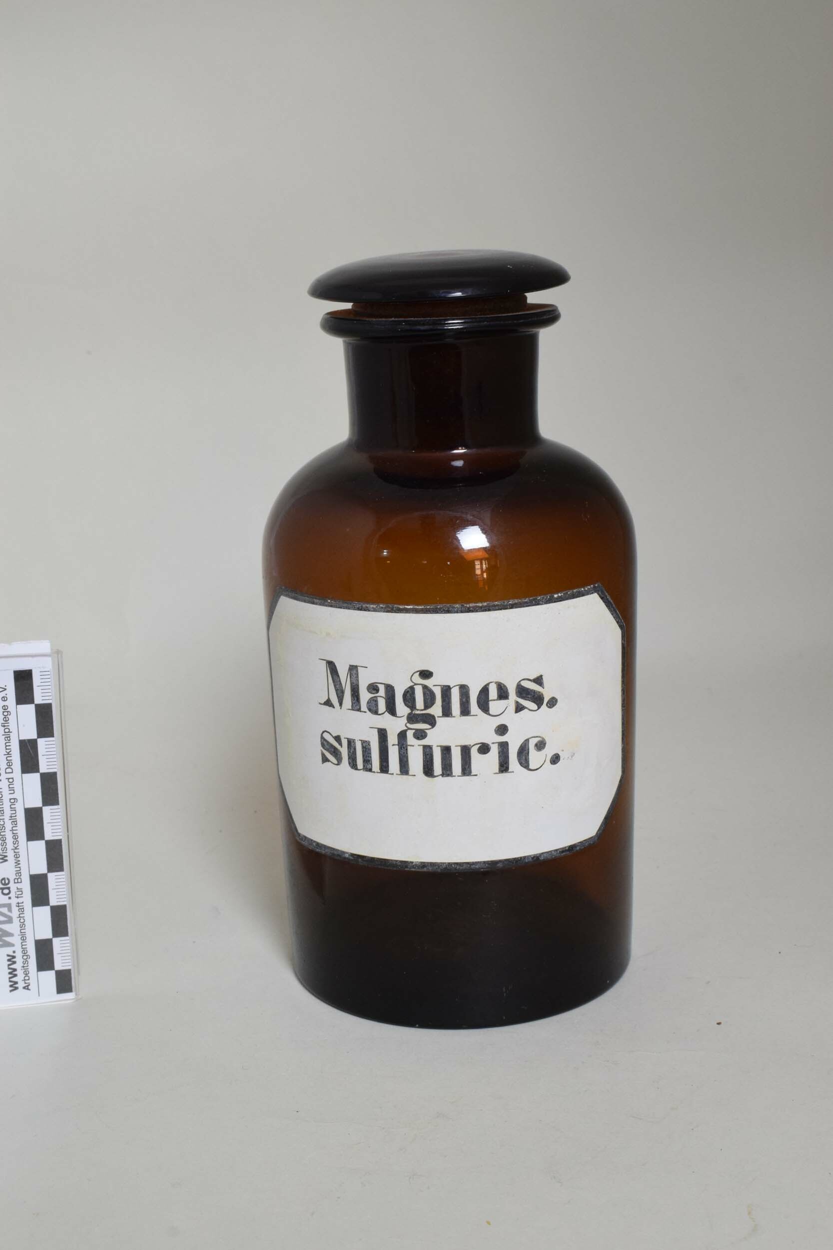 Apothekenflasche "Magnes Sulfuric." (Heimatmuseum Dohna CC BY-NC-SA)