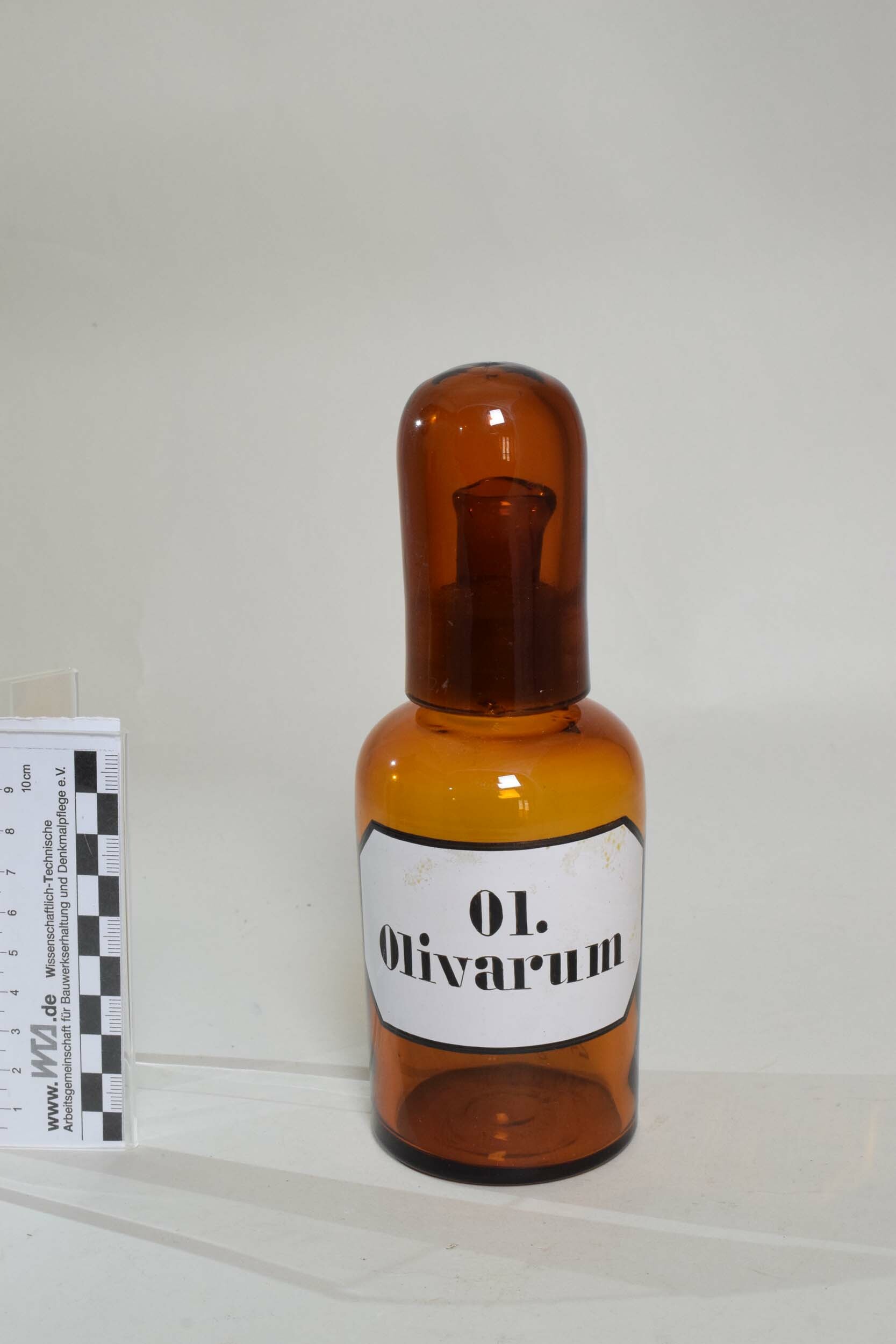 Apothekenflasche "Ol Olivarum" (Heimatmuseum Dohna CC BY-NC-SA)