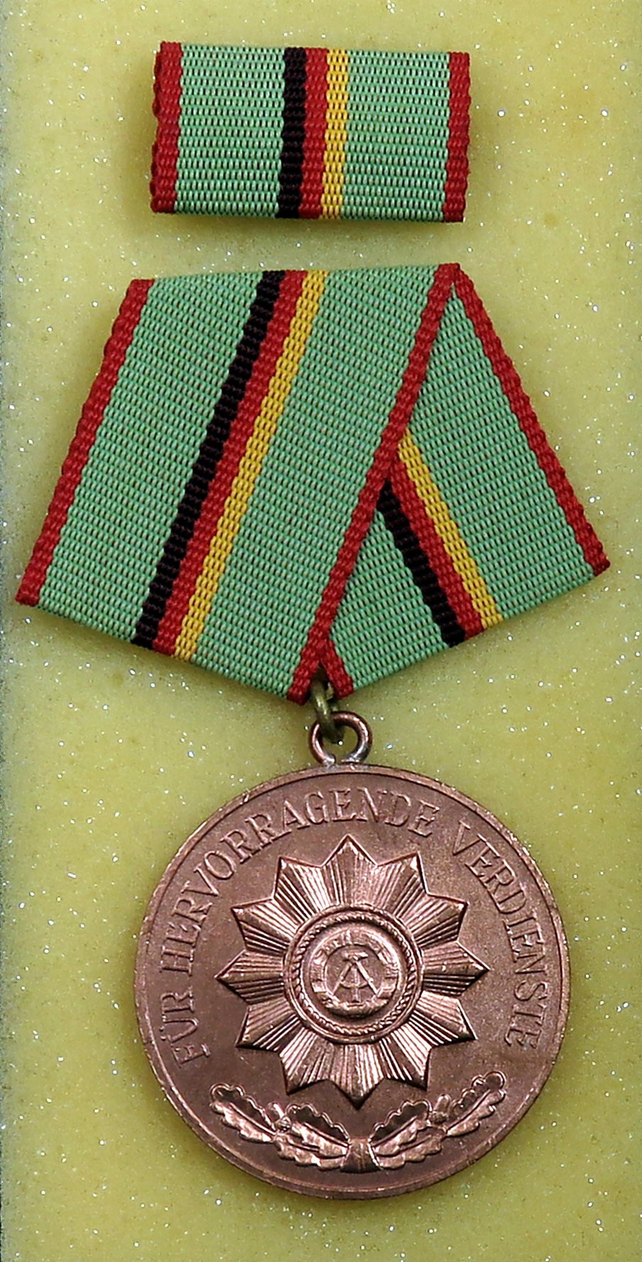 Verdienstmedaille der Organe des Ministeriums des Innern in Bronze (Polizeidirektion Dresden RR-F)