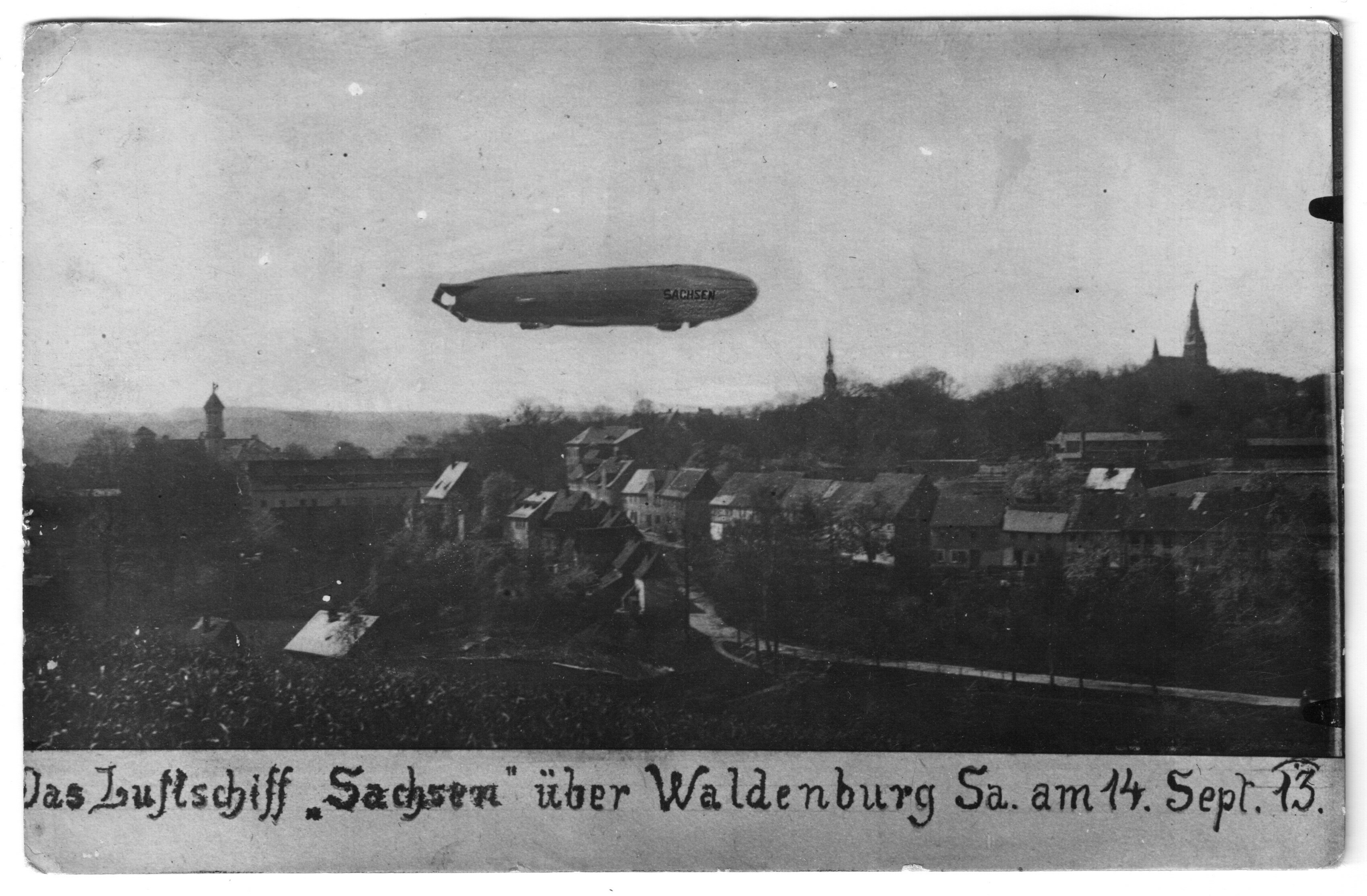 Luftschiff "Sachsen" über Waldenburg/Sachsen (Museum - Naturalienkabinett Waldenburg CC BY-NC-SA)