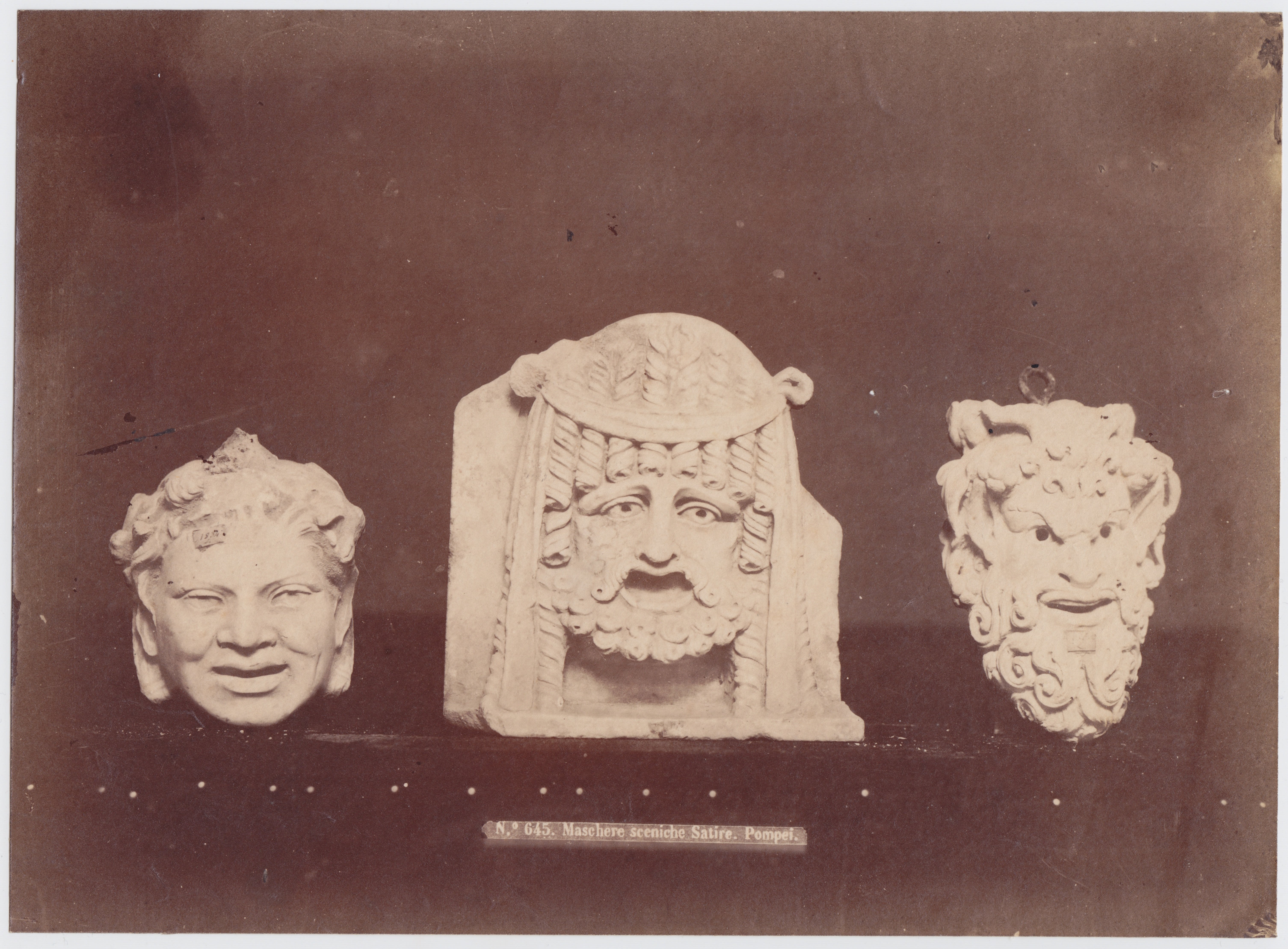 Drei pompejanische Masken (Museum - Naturalienkabinett Waldenburg CC BY-NC-SA)