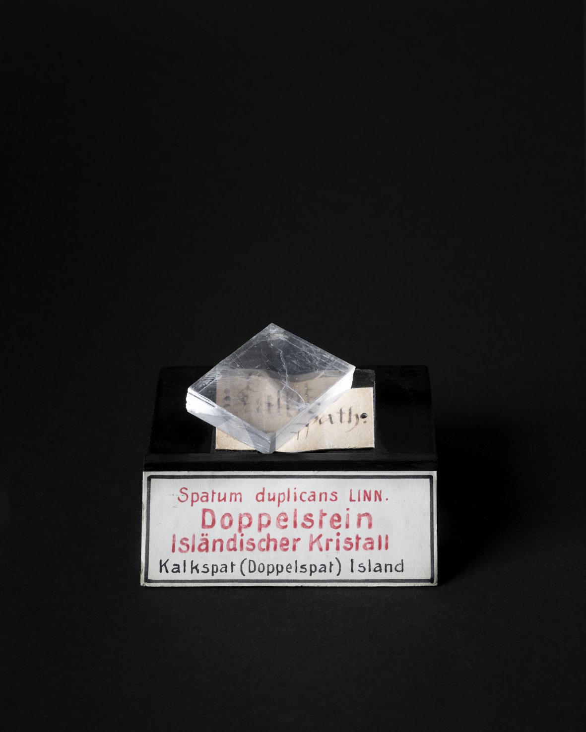 Isländischer Kristall (Museum - Naturalienkabinett Waldenburg CC BY-NC-SA)